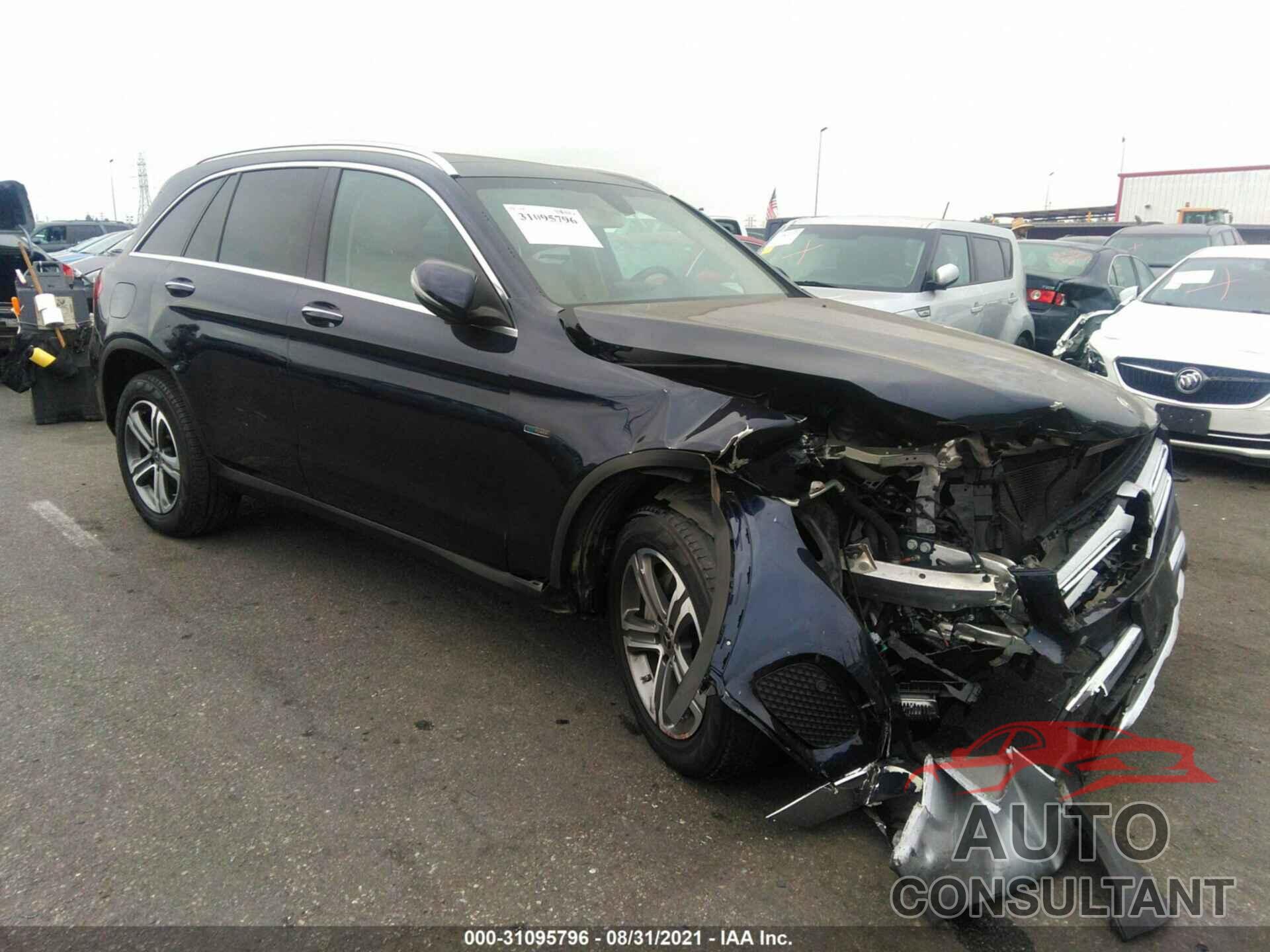 MERCEDES-BENZ GLC 2019 - WDC0G5EB0KF567984