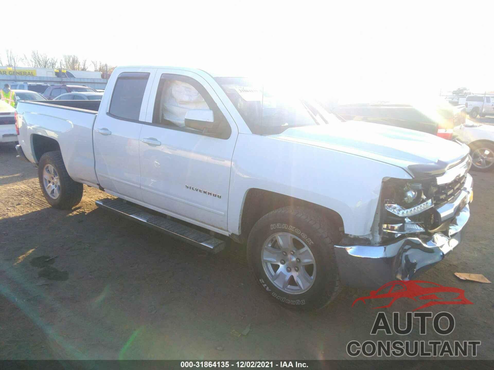 CHEVROLET SILVERADO 1500 2018 - 1GCRCRECXJZ182549