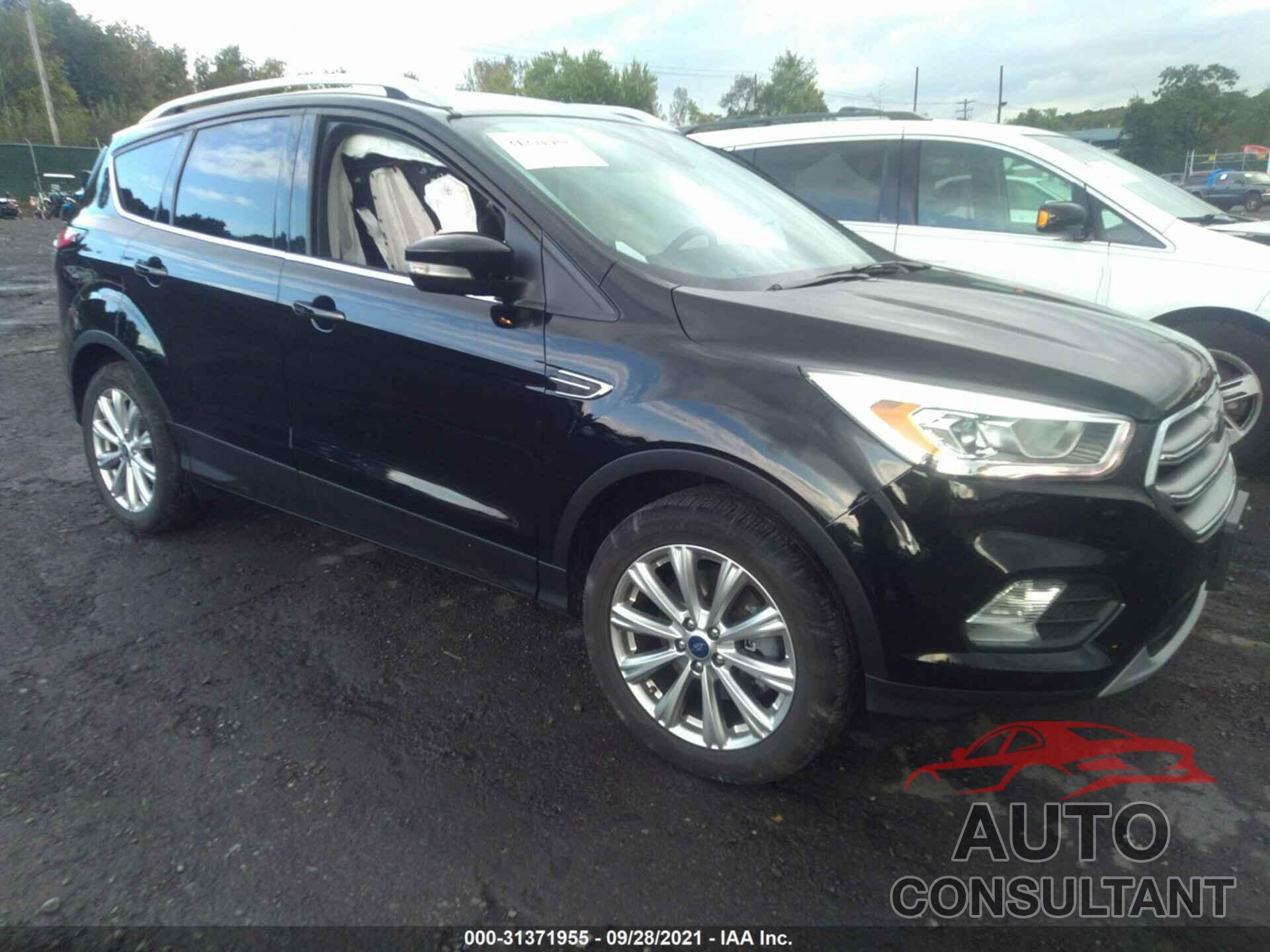 FORD ESCAPE 2017 - 1FMCU0J99HUE88282