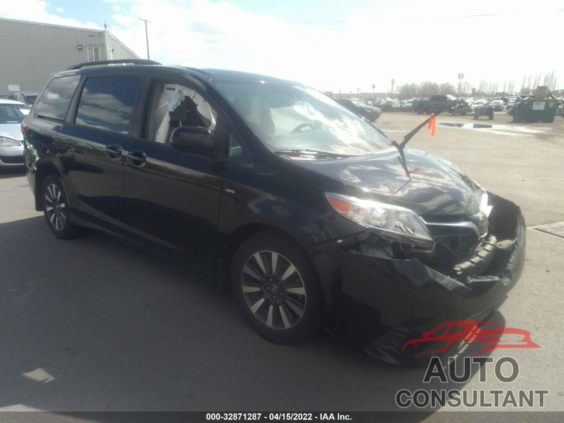 TOYOTA SIENNA 2019 - 5TDJZ3DC1KS218349