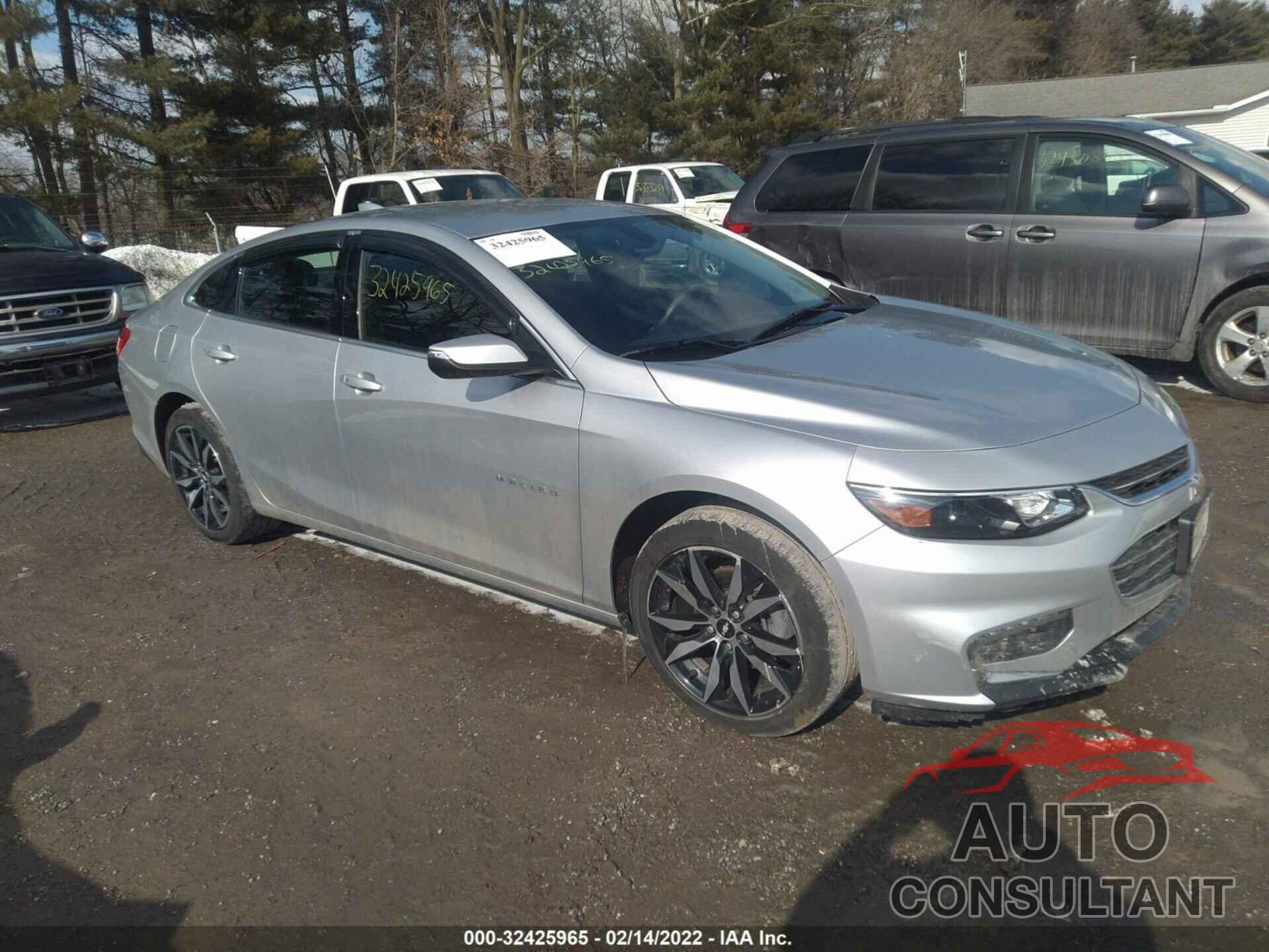 CHEVROLET MALIBU 2017 - 1G1ZE5ST1HF266156