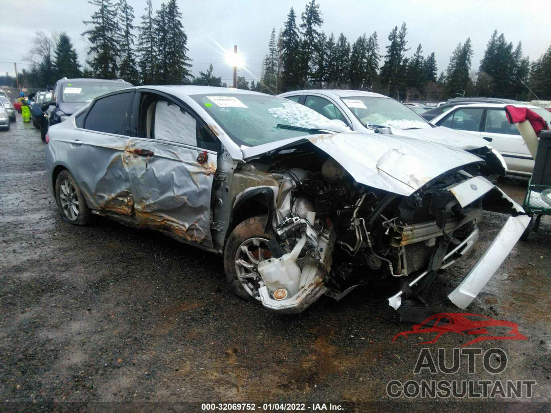 FORD FUSION 2017 - 3FA6P0G70HR174550
