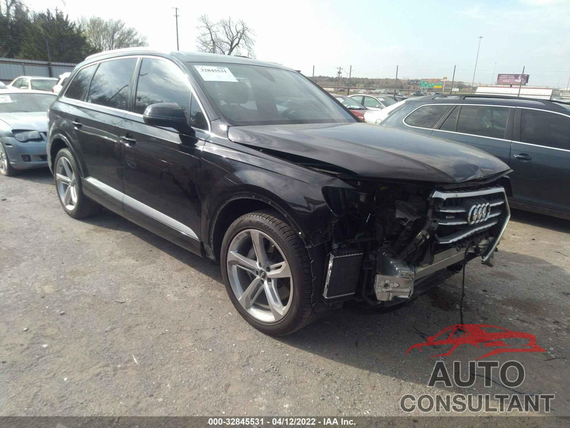 AUDI Q7 2019 - WA1VAAF75KD030243