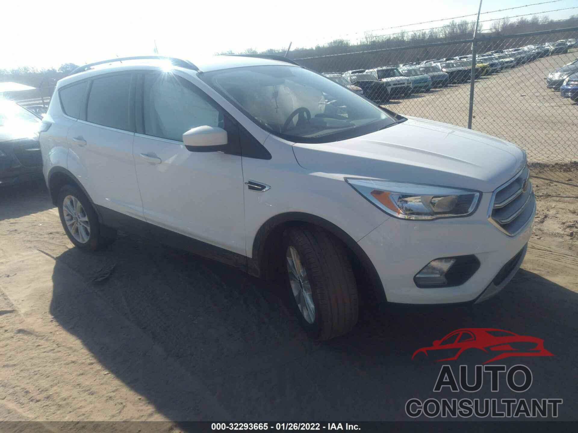 FORD ESCAPE 2018 - 1FMCU0GD5JUD06854
