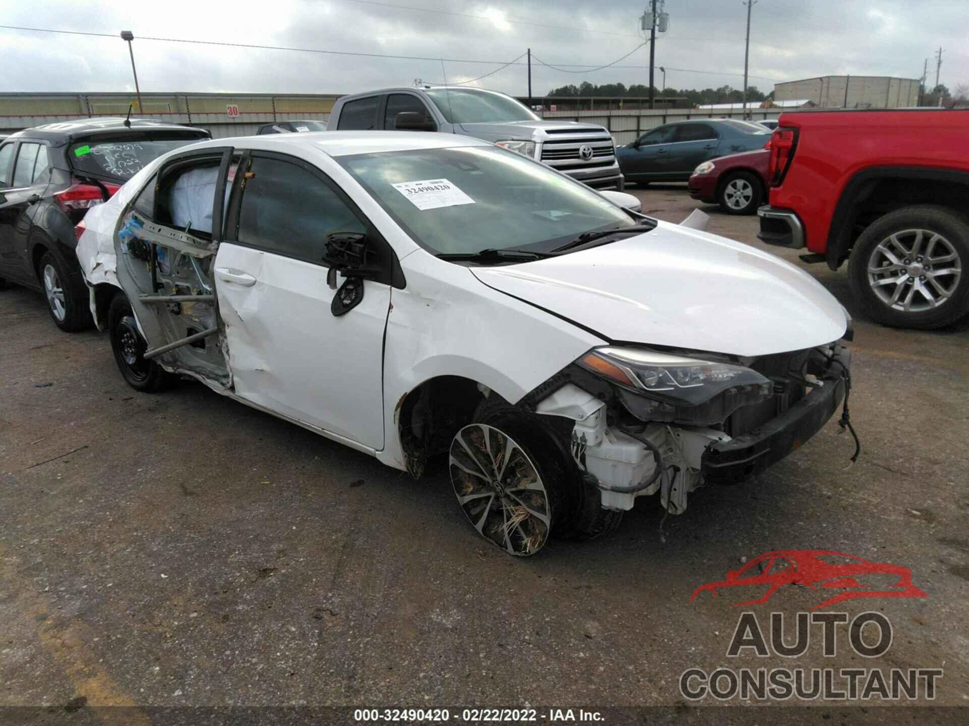 TOYOTA COROLLA 2018 - 5YFBURHE5JP765147