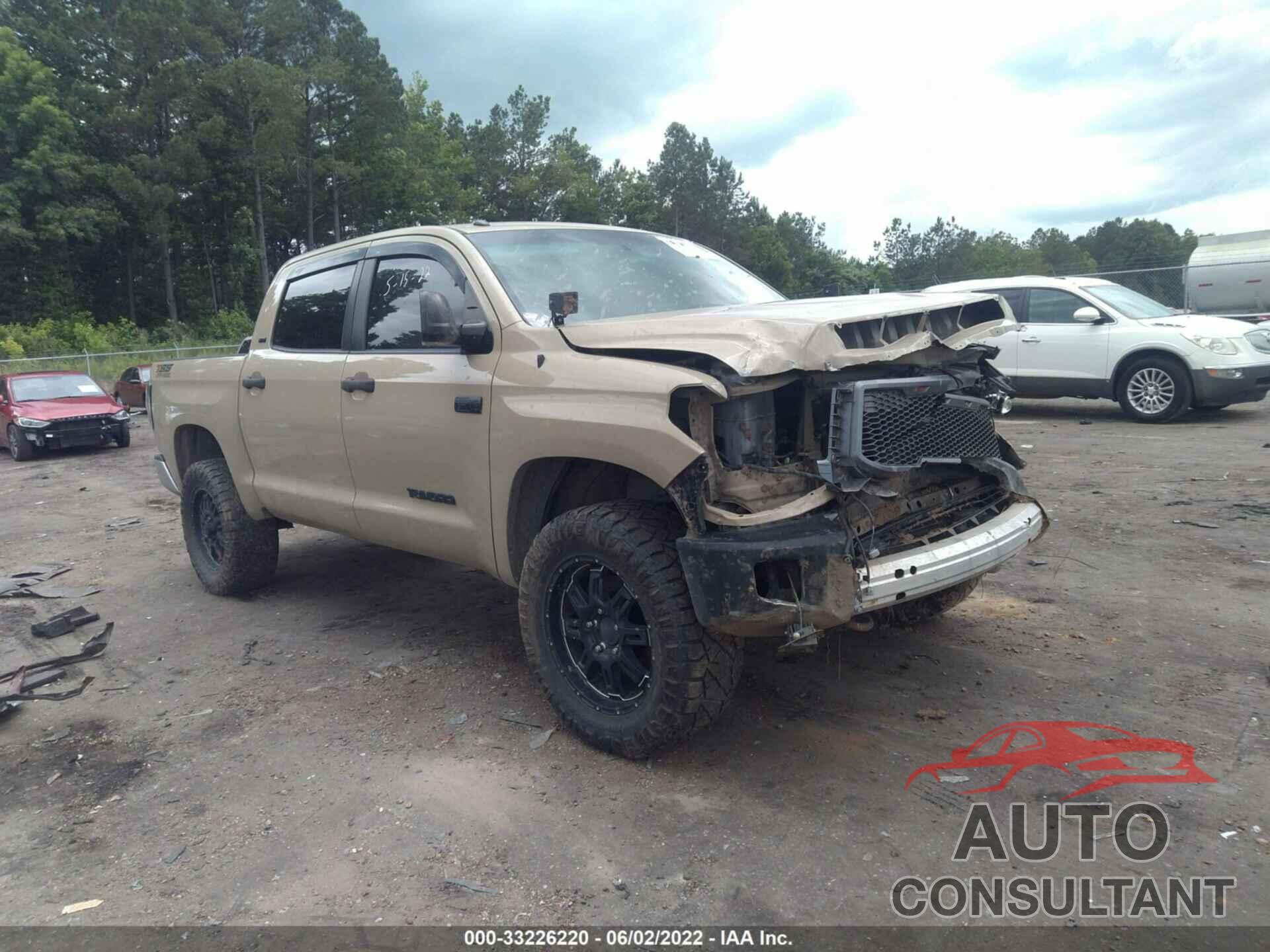 TOYOTA TUNDRA 4WD 2017 - 5TFDW5F11HX642078