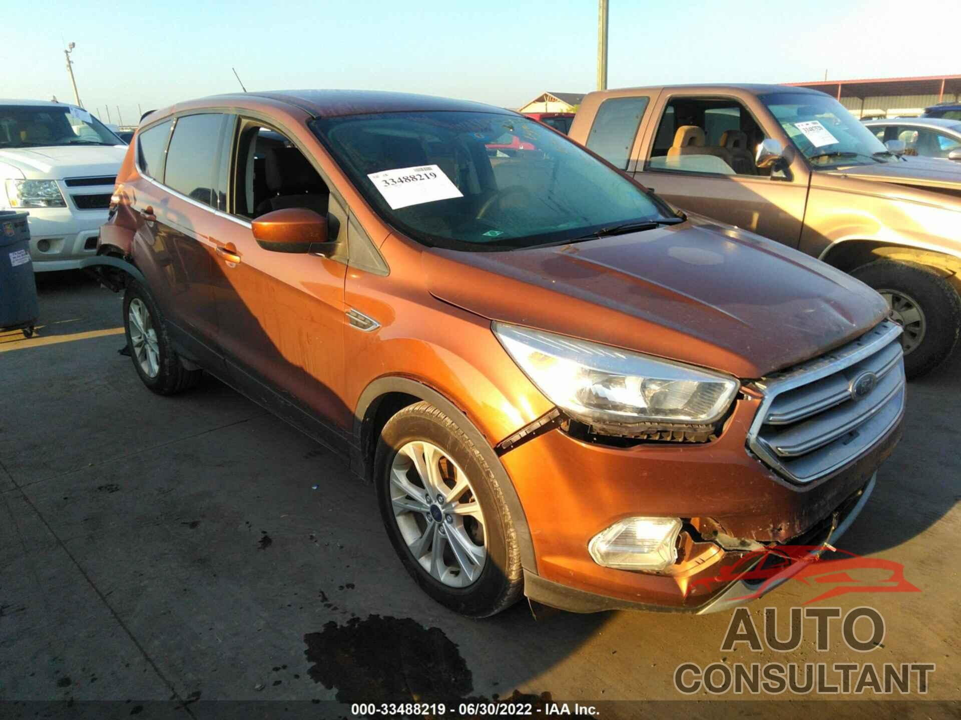 FORD ESCAPE 2017 - 1FMCU0GD0HUA22638