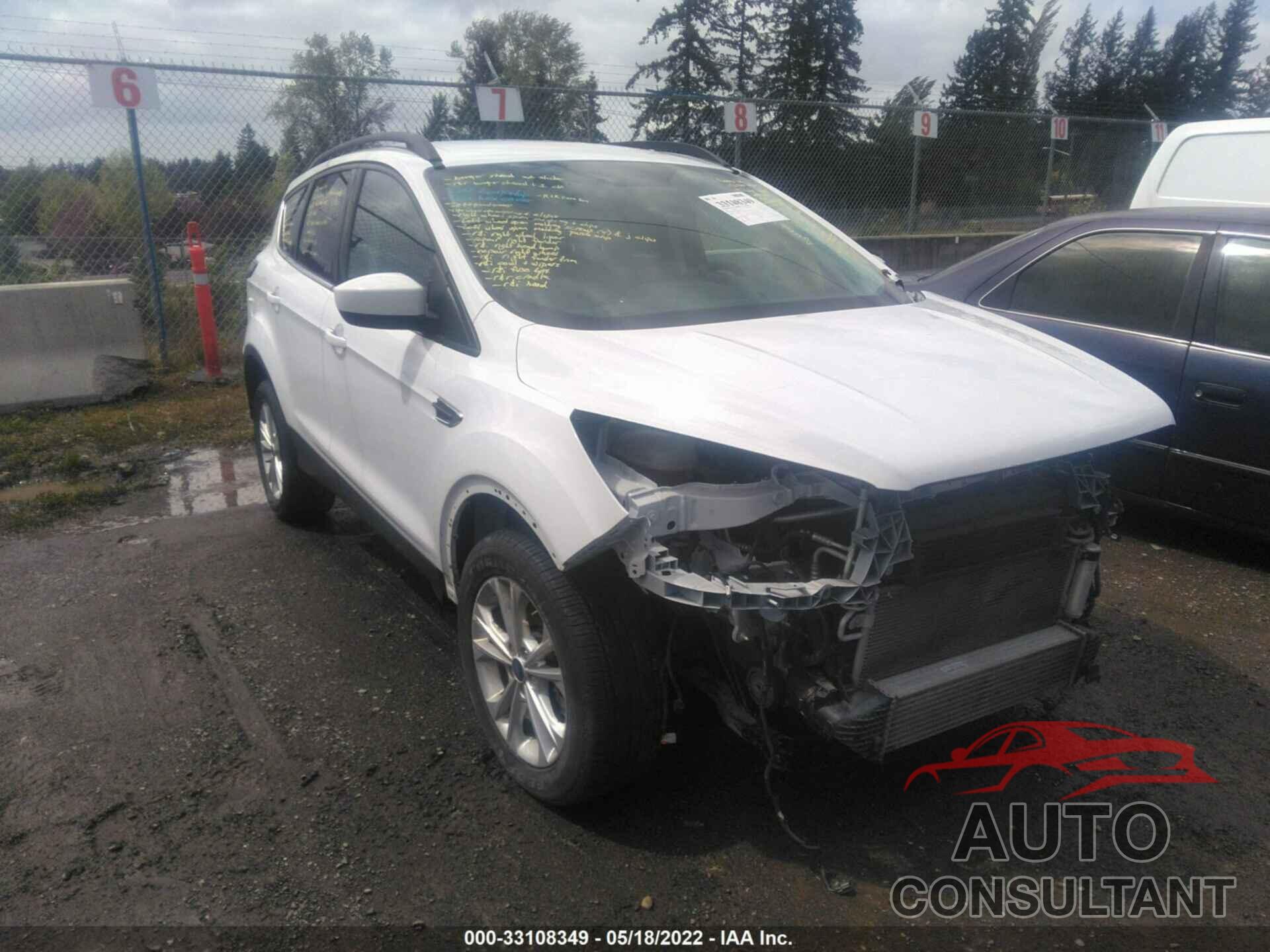 FORD ESCAPE 2017 - 1FMCU9G99HUA00430