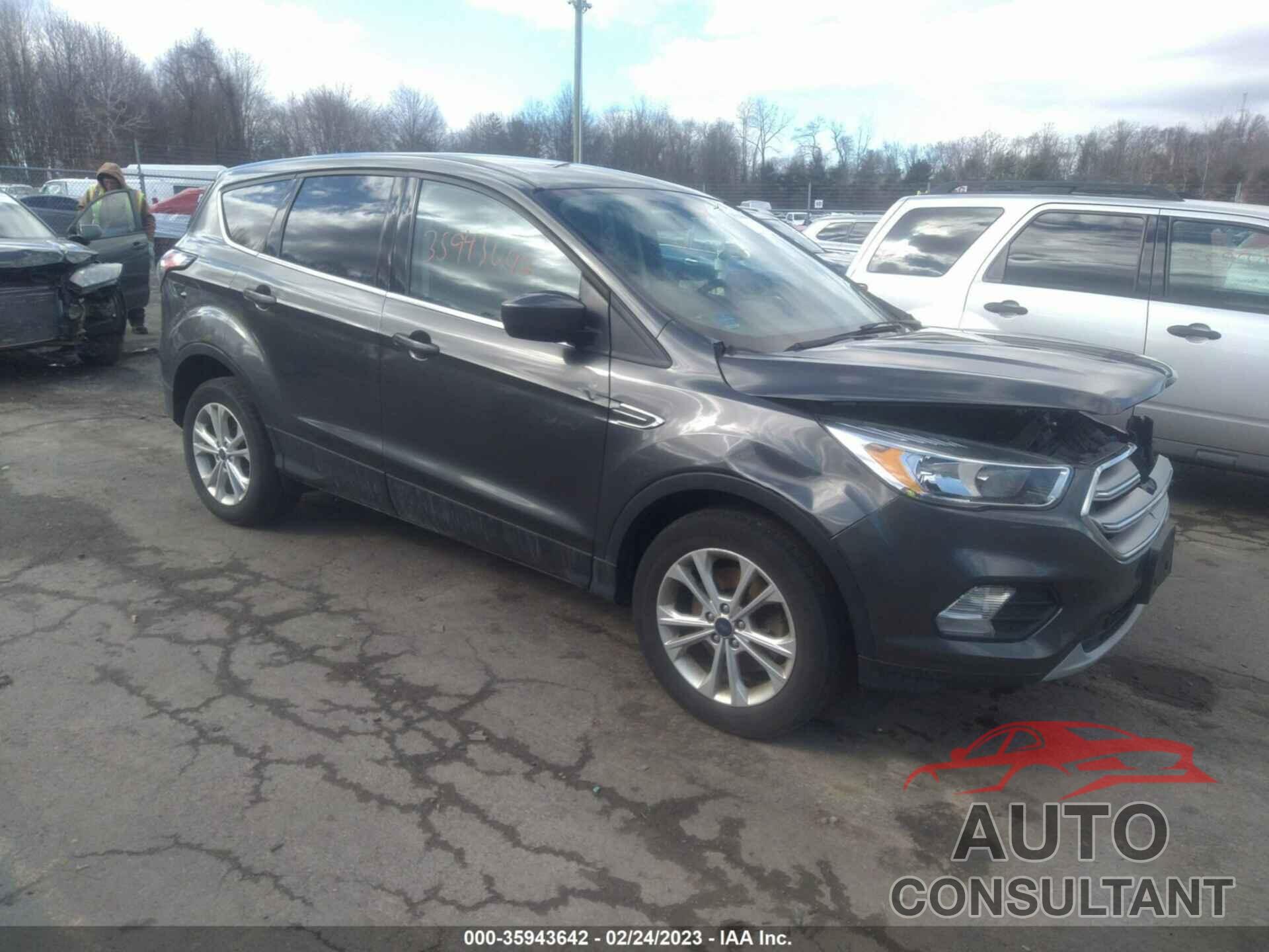 FORD ESCAPE 2017 - 1FMCU9GD9HUB78830