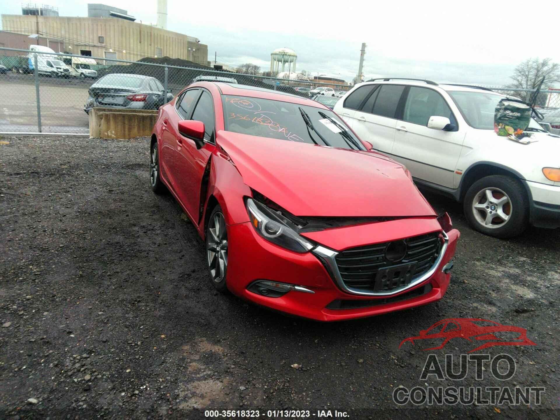 MAZDA MAZDA3 4-DOOR 2018 - 3MZBN1W32JM160121