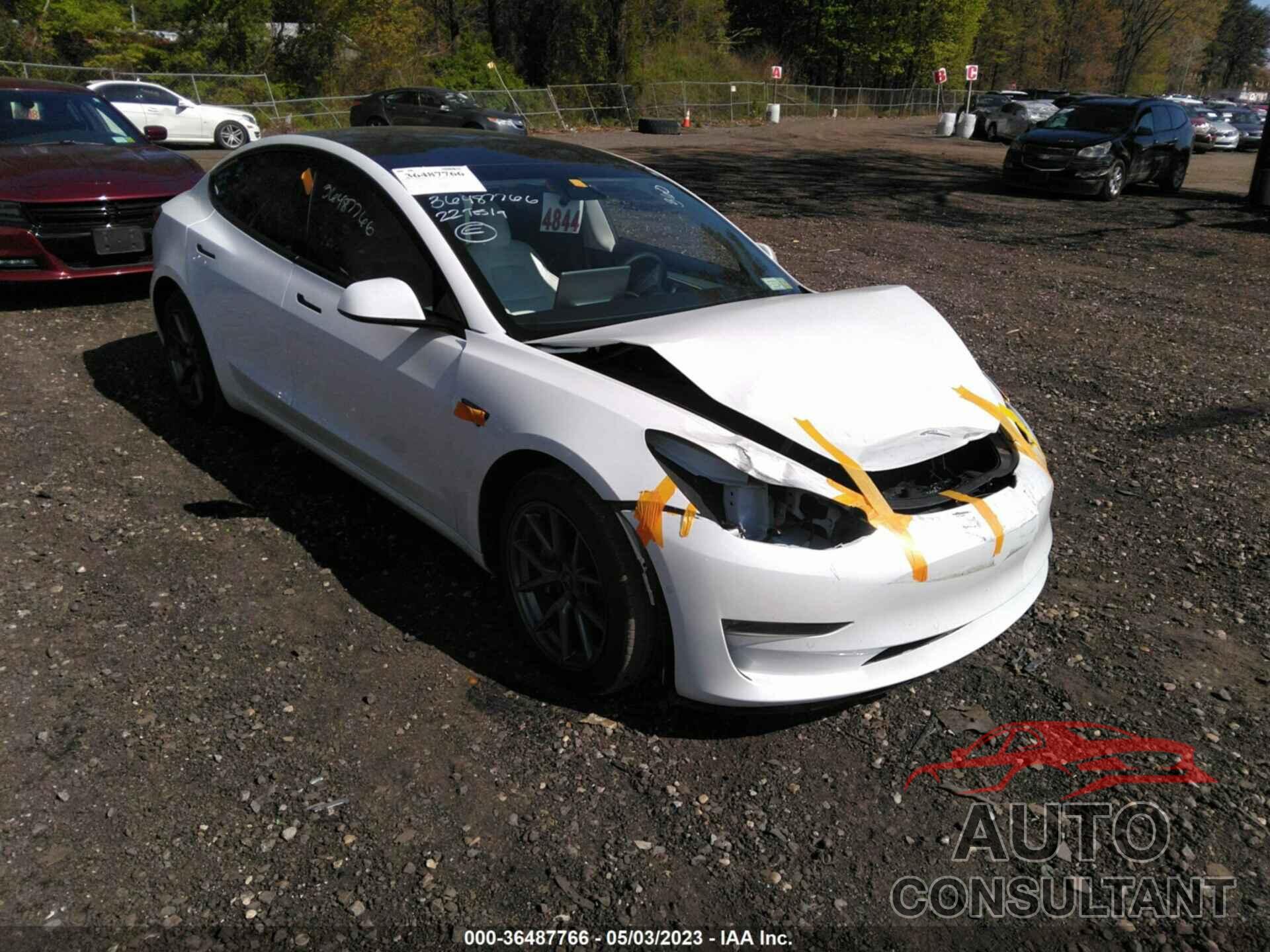 TESLA MODEL 3 2022 - 5YJ3E1EB3NF114176