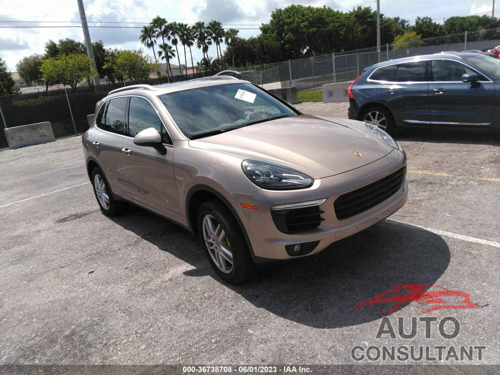 PORSCHE CAYENNE 2017 - WP1AE2A22HLA75373