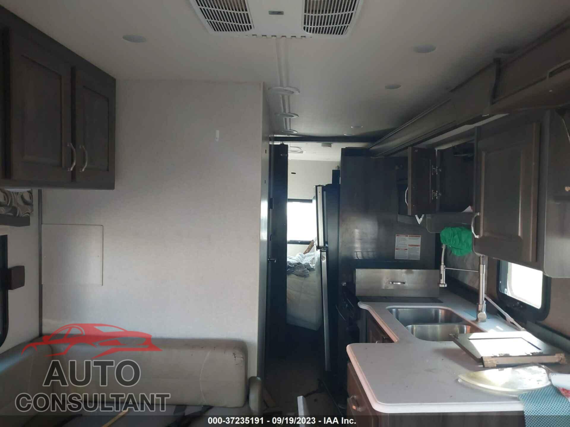 FORD E-450 CUTAWAY 2019 - 1FDXE4FS2KDC04449