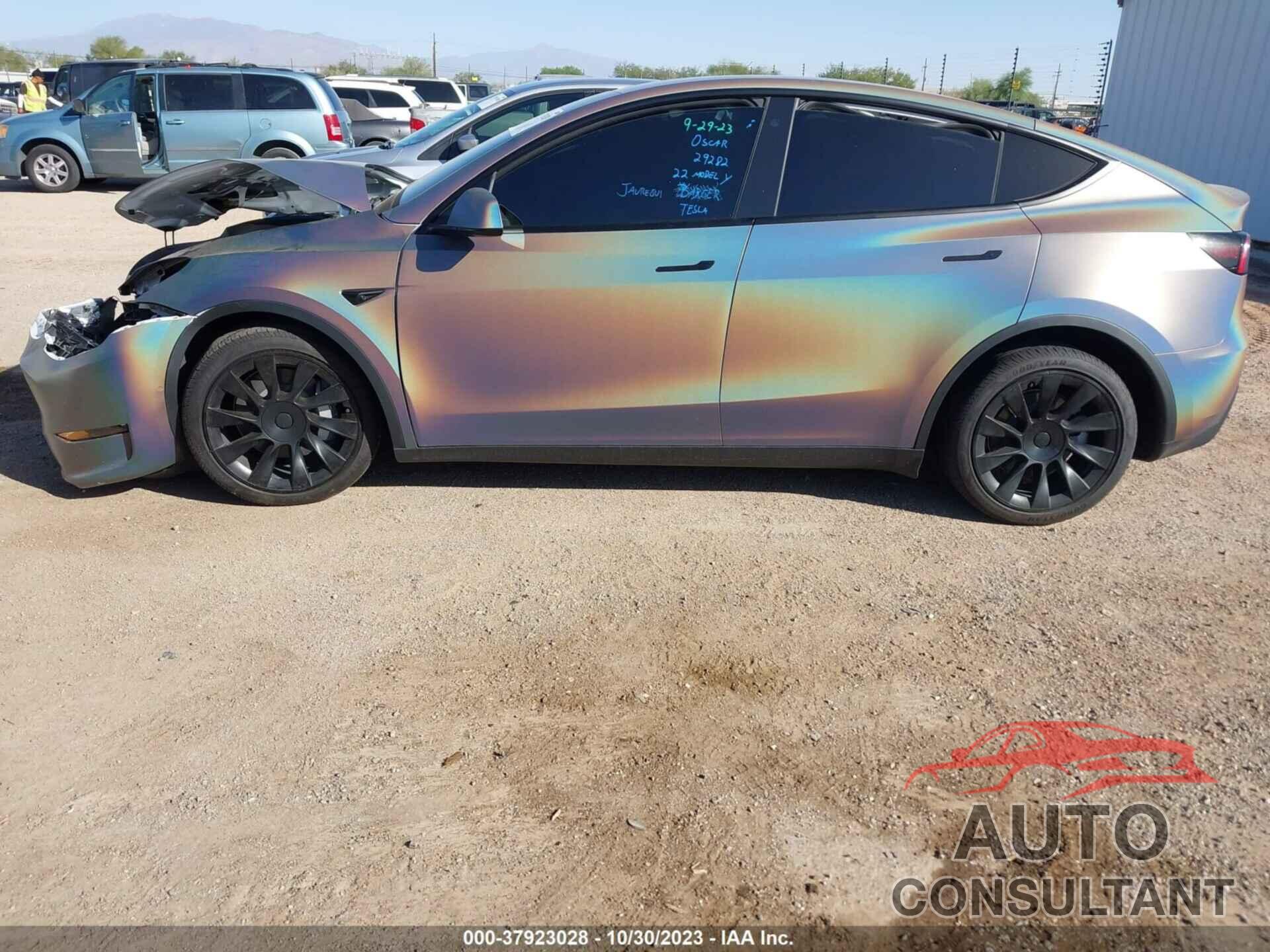 TESLA MODEL Y 2022 - 7SAYGAEE9NF359576