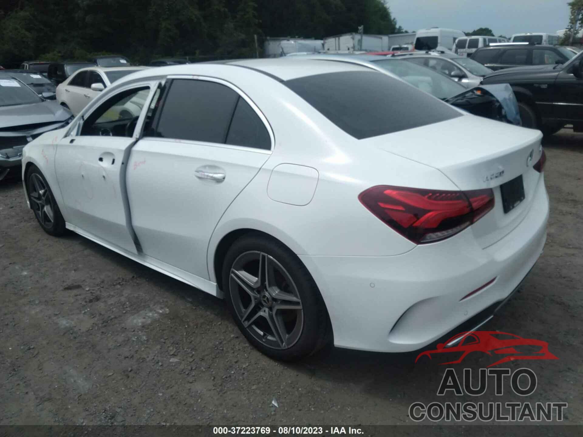 MERCEDES-BENZ A 220 2019 - WDD3G4FB9KW007284