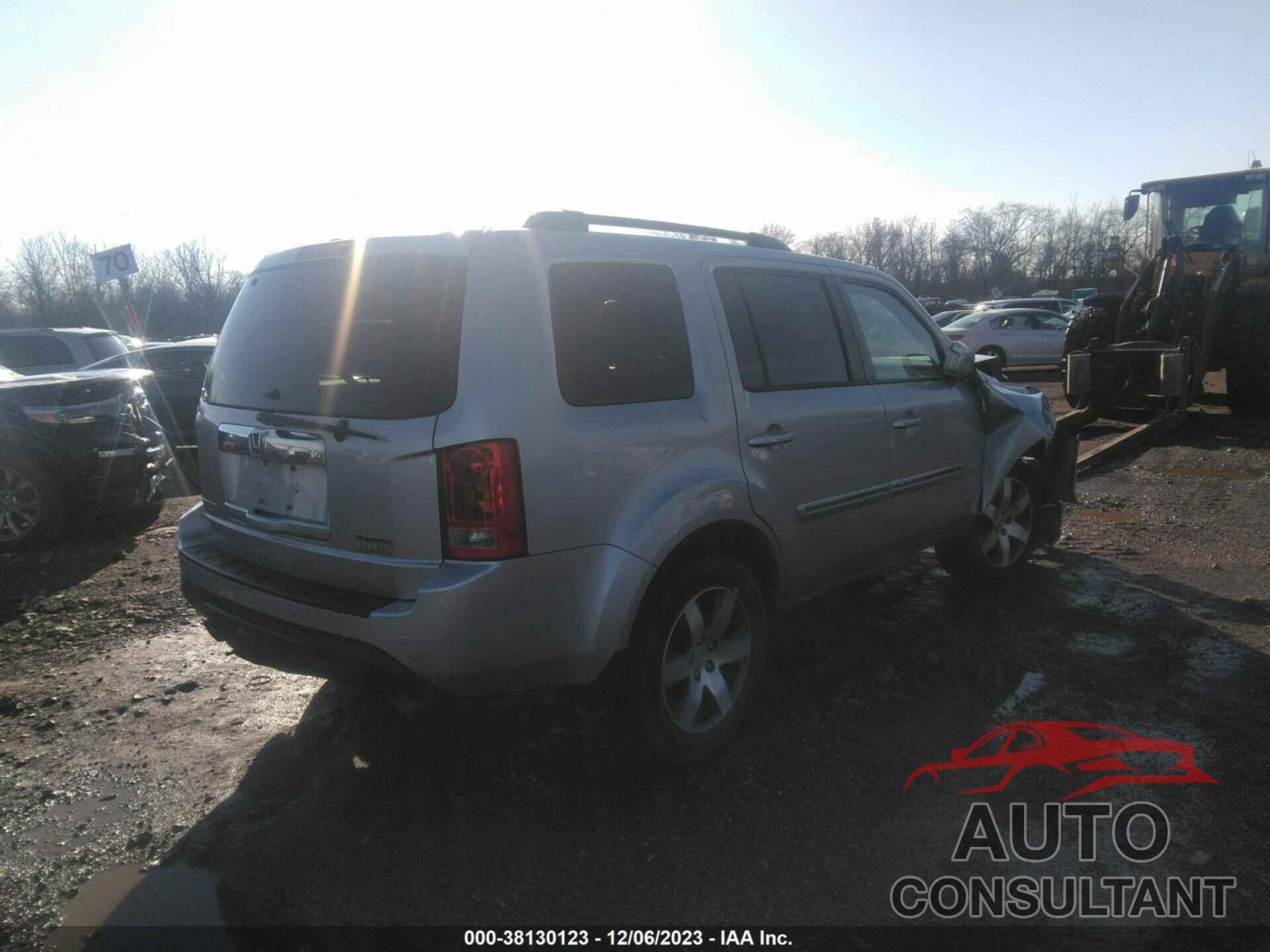 HONDA PILOT 2015 - 5FNYF4H90FB035241