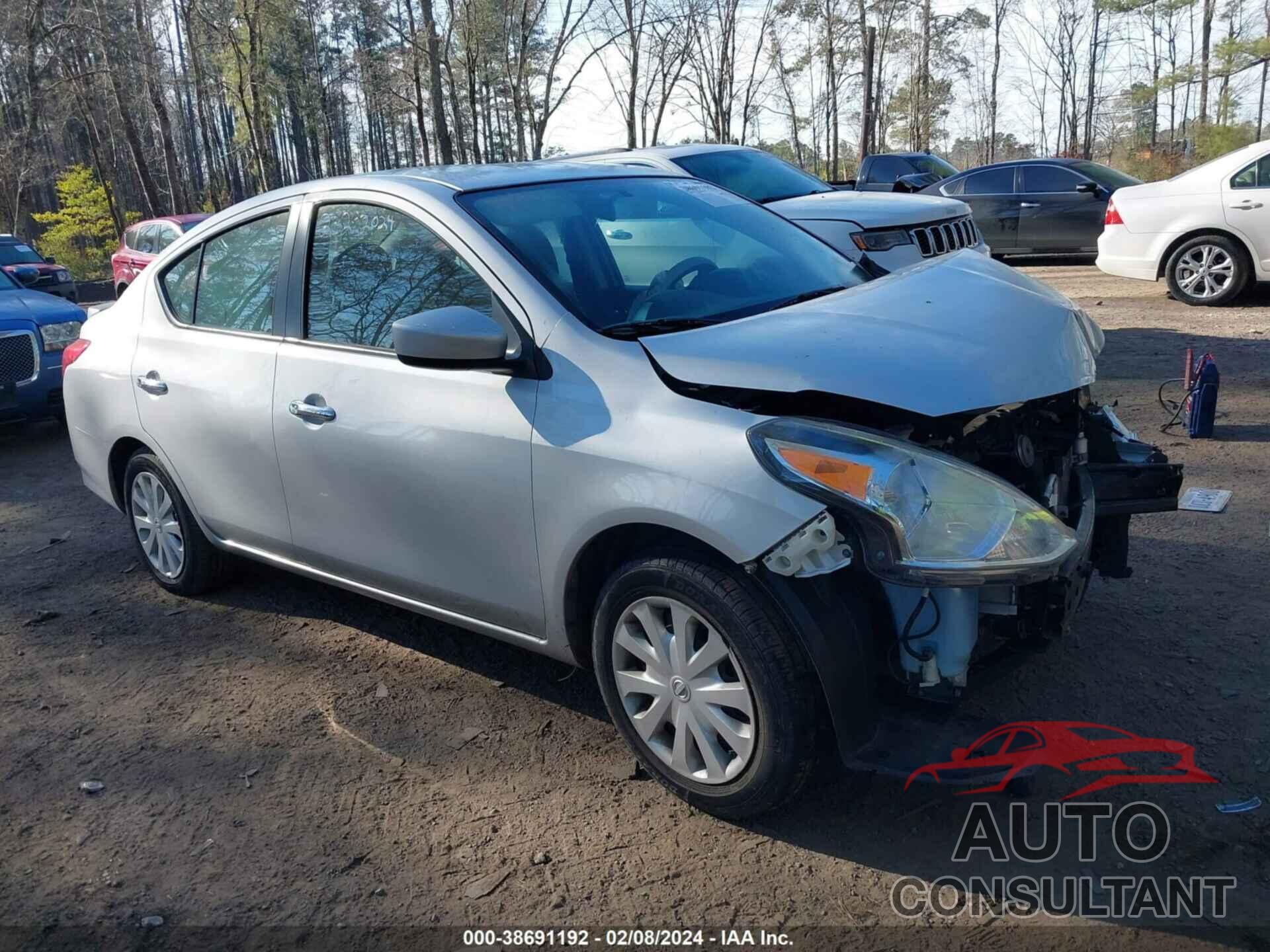 NISSAN VERSA 2018 - 3N1CN7APXJK436094