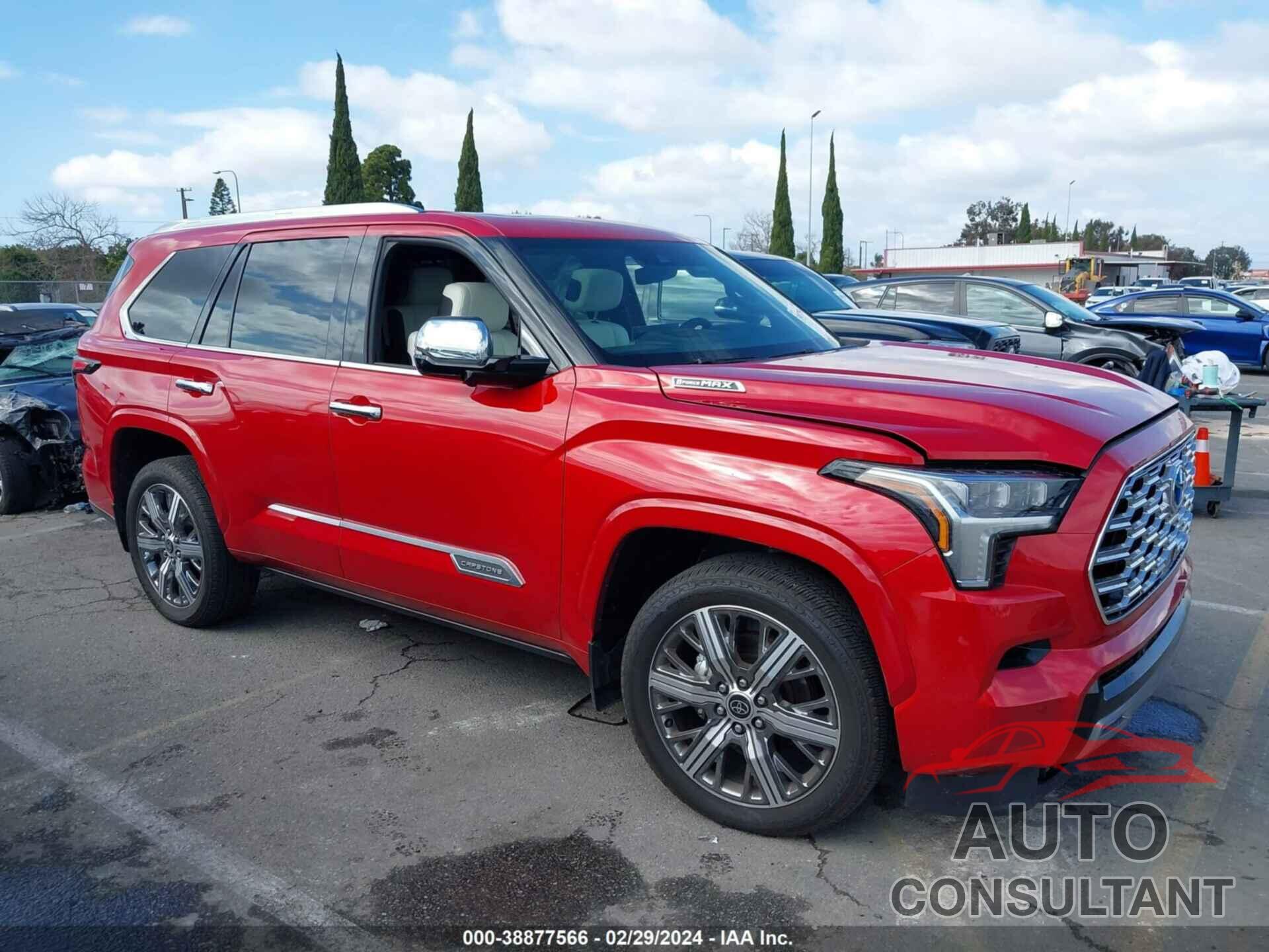 TOYOTA SEQUOIA 2023 - 7SVAAABA1PX015255