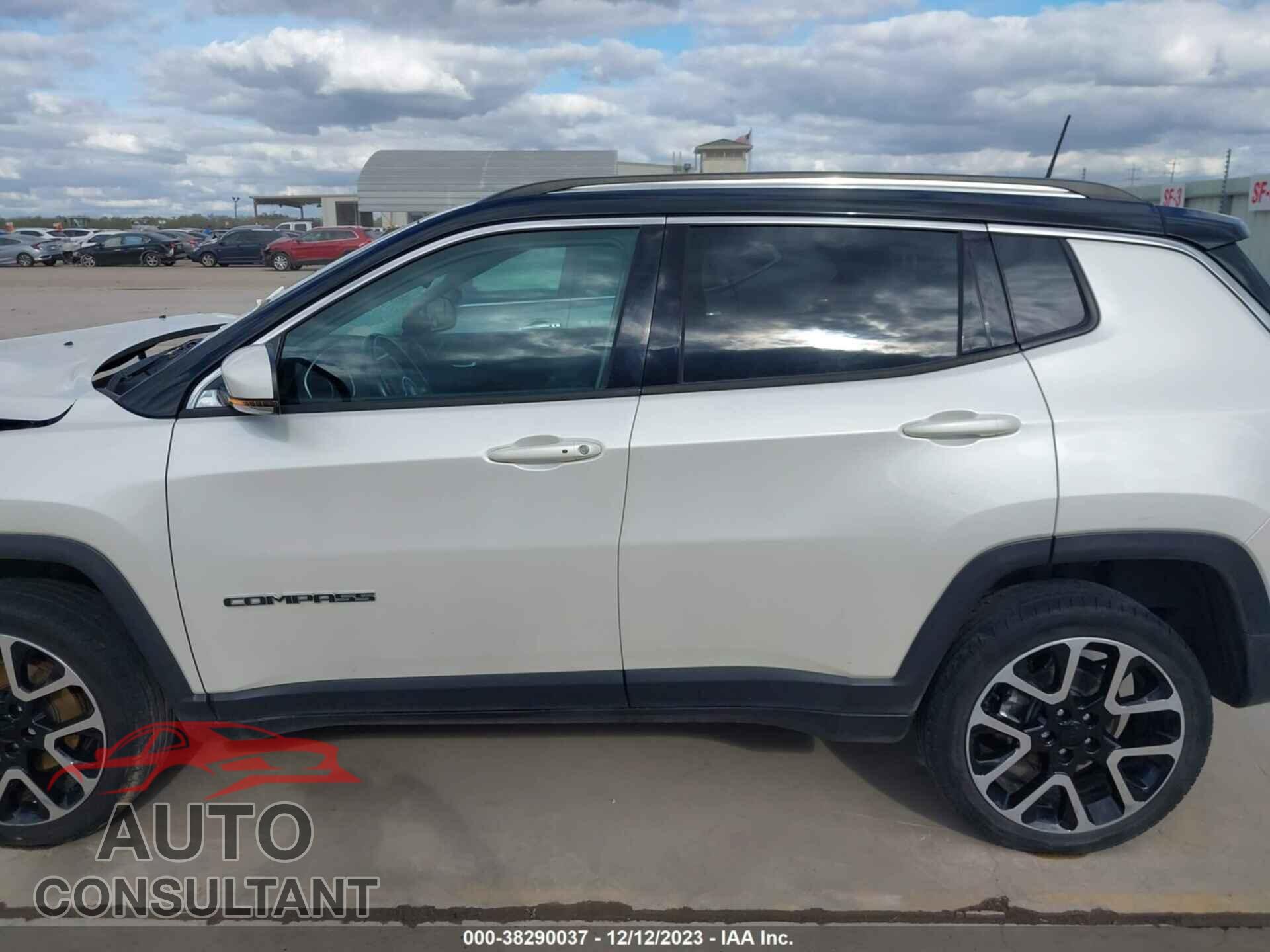 JEEP COMPASS 2018 - 3C4NJDCB5JT200769