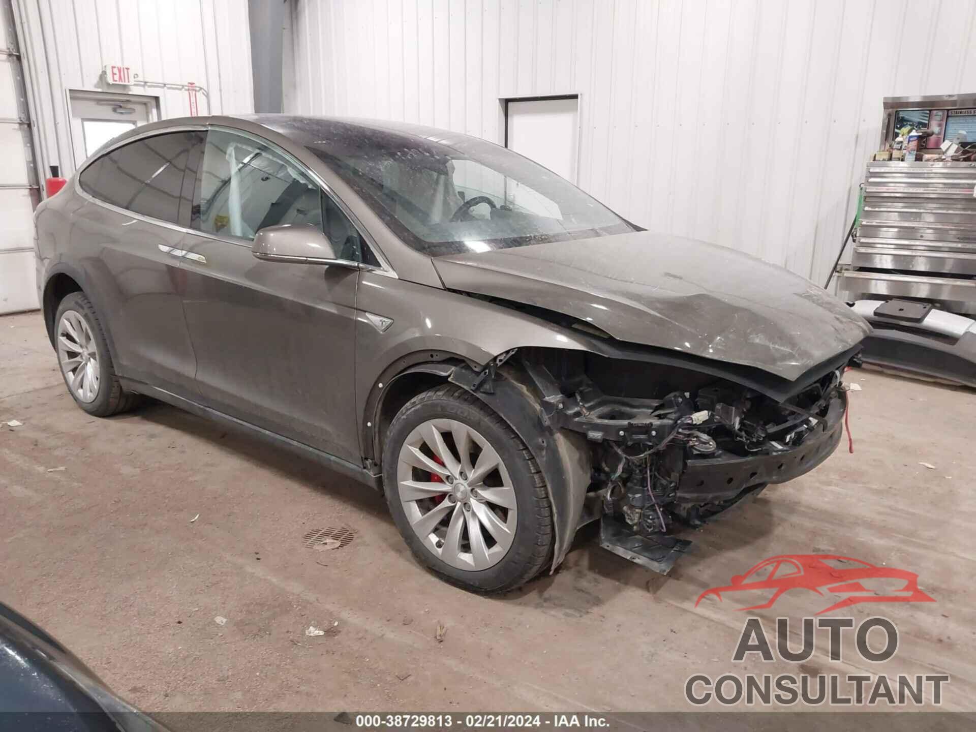 TESLA MODEL X 2016 - 5YJXCAE40GF007873