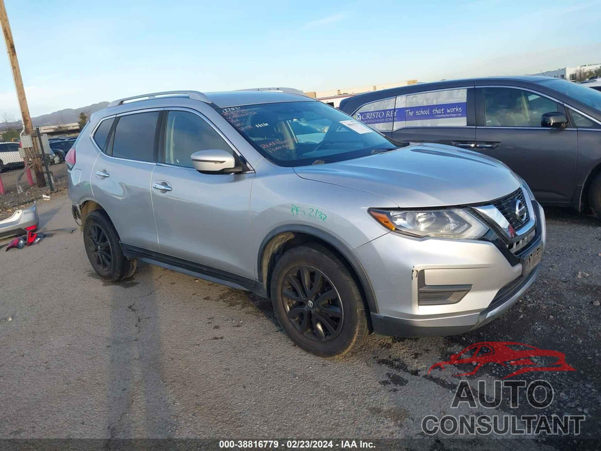 NISSAN ROGUE 2017 - KNMAT2MV7HP557097