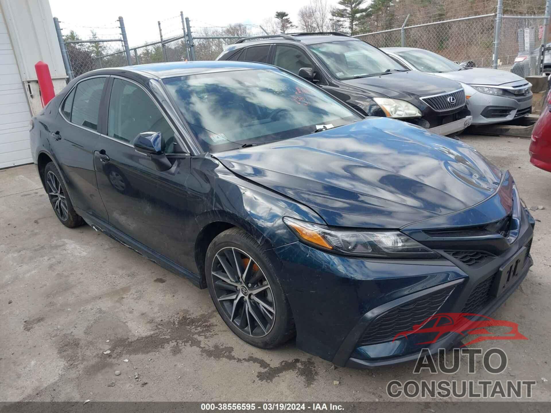 TOYOTA CAMRY 2021 - 4T1T11AK5MU434957
