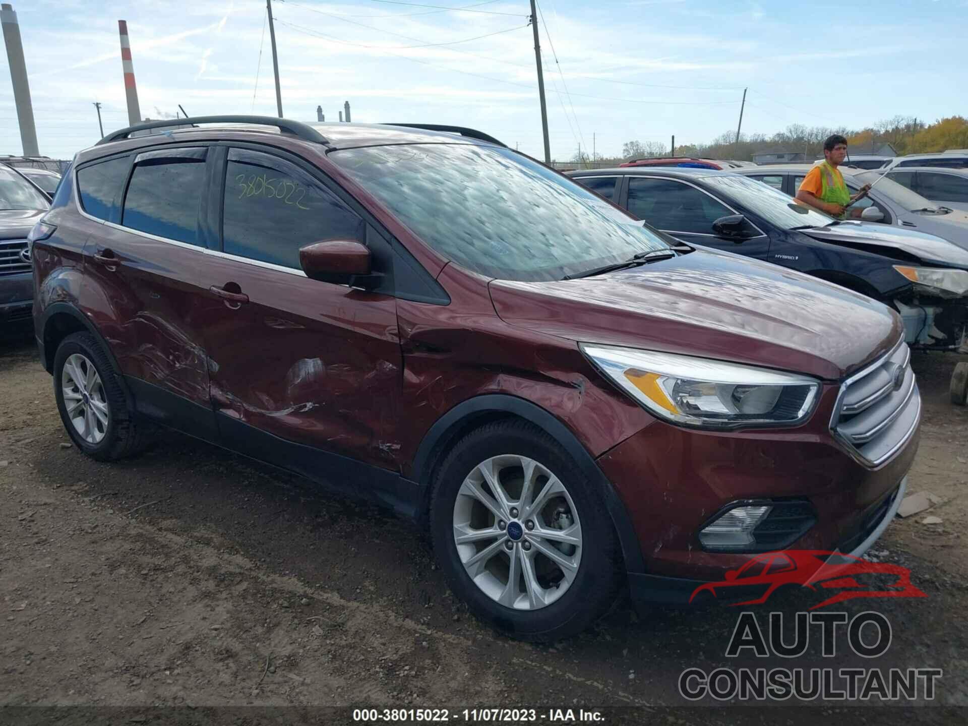 FORD ESCAPE 2018 - 1FMCU0GD6JUB08557