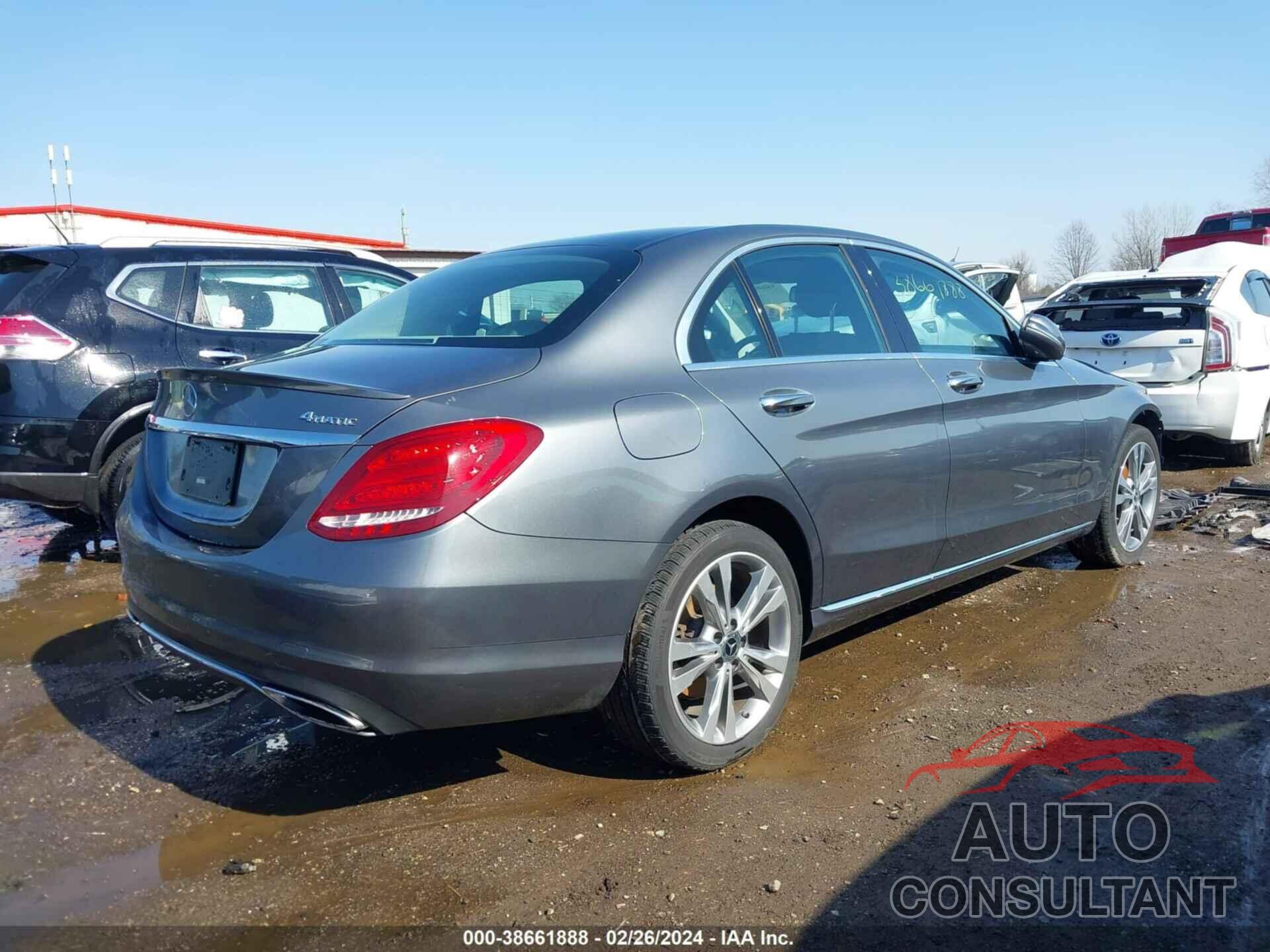 MERCEDES-BENZ C 300 2018 - WDDWF4KB0JR326513