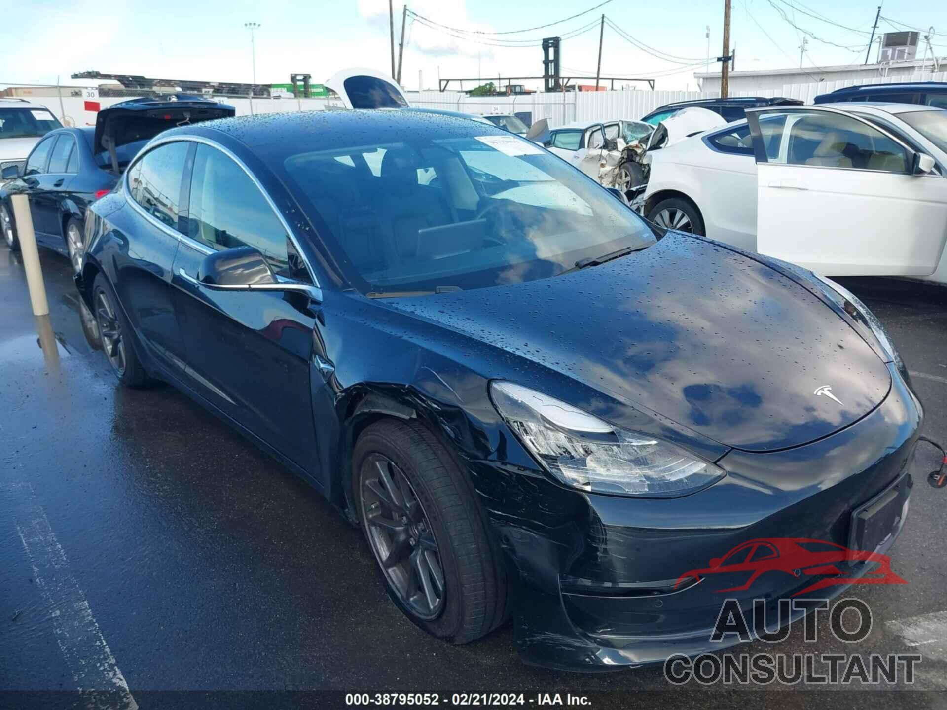 TESLA MODEL 3 2018 - 5YJ3E1EA9JF041865