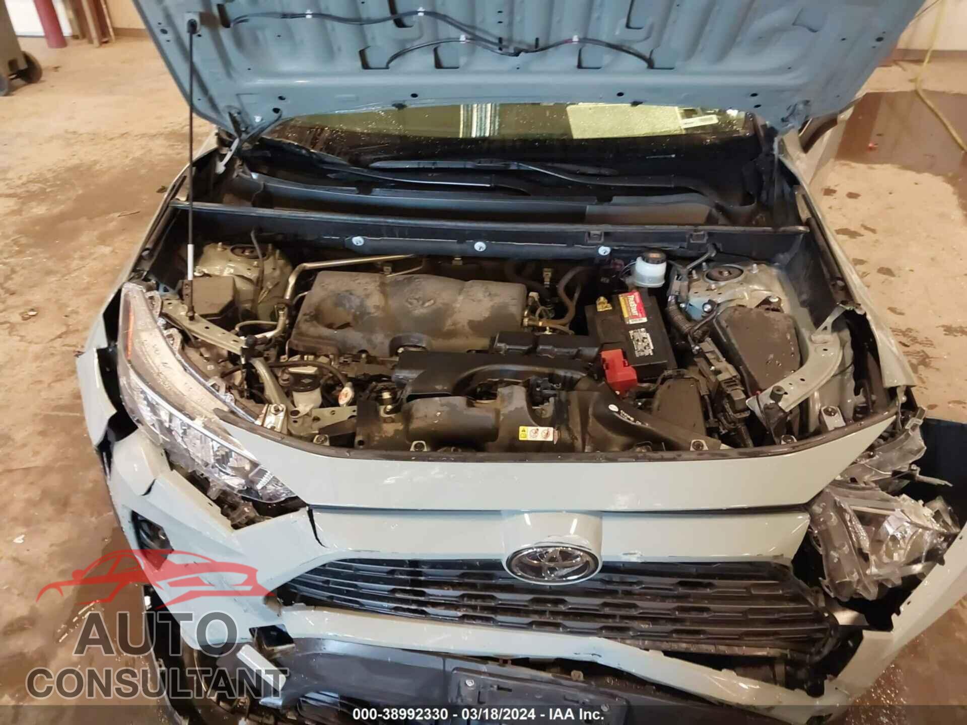 TOYOTA RAV4 2019 - JTMP1RFV2KD018448