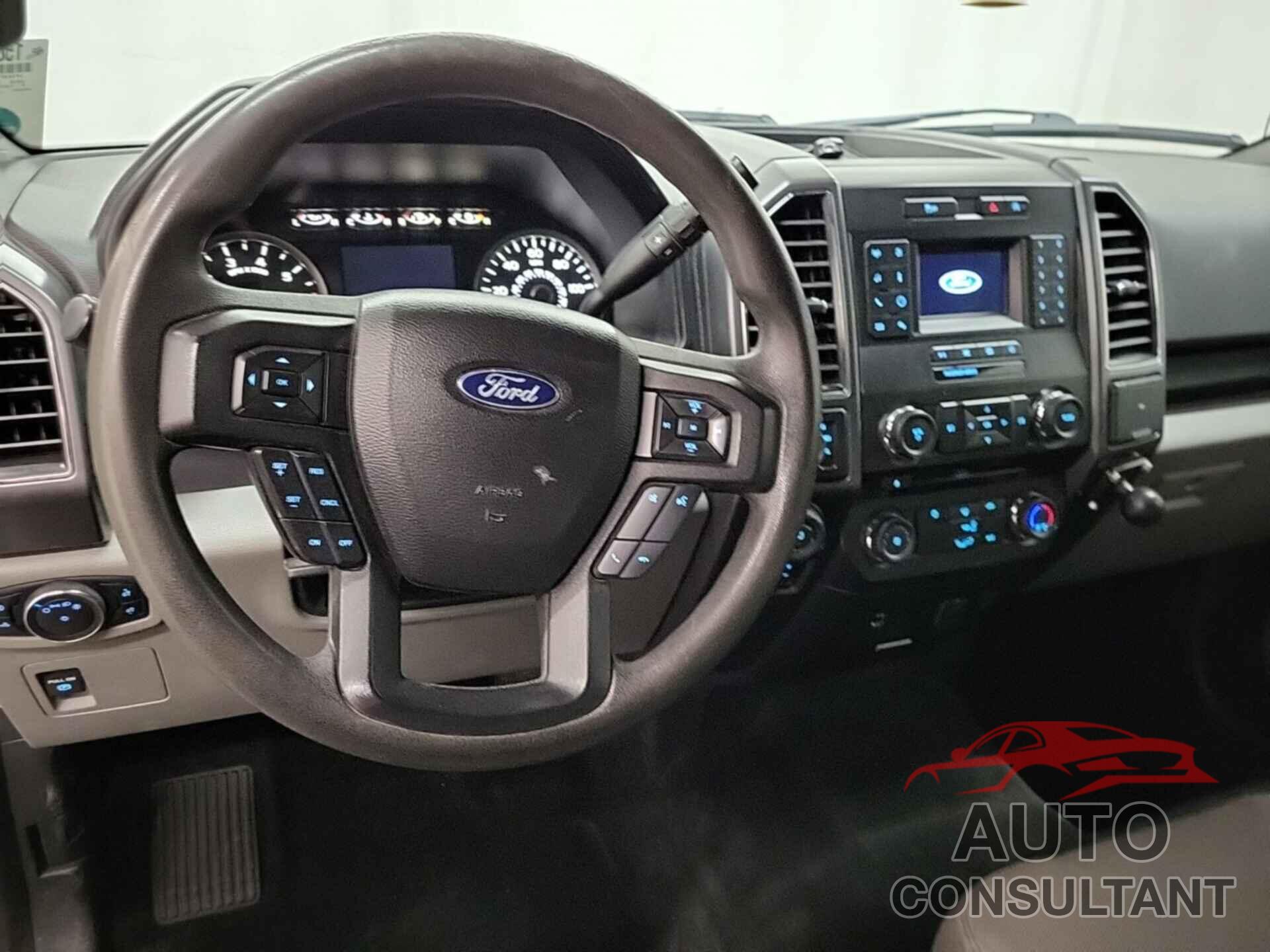 FORD F-150 2018 - 1FTEW1E58JFA32949