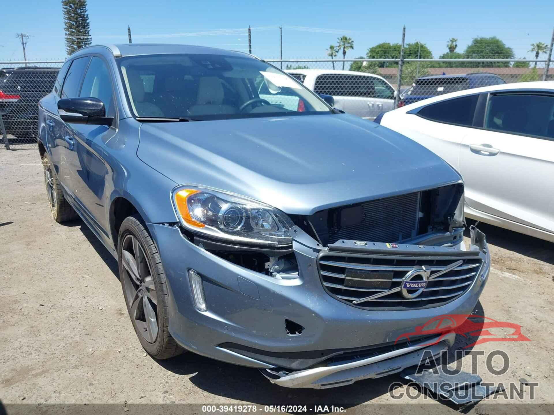 VOLVO XC60 2017 - YV440MRRXH2140855