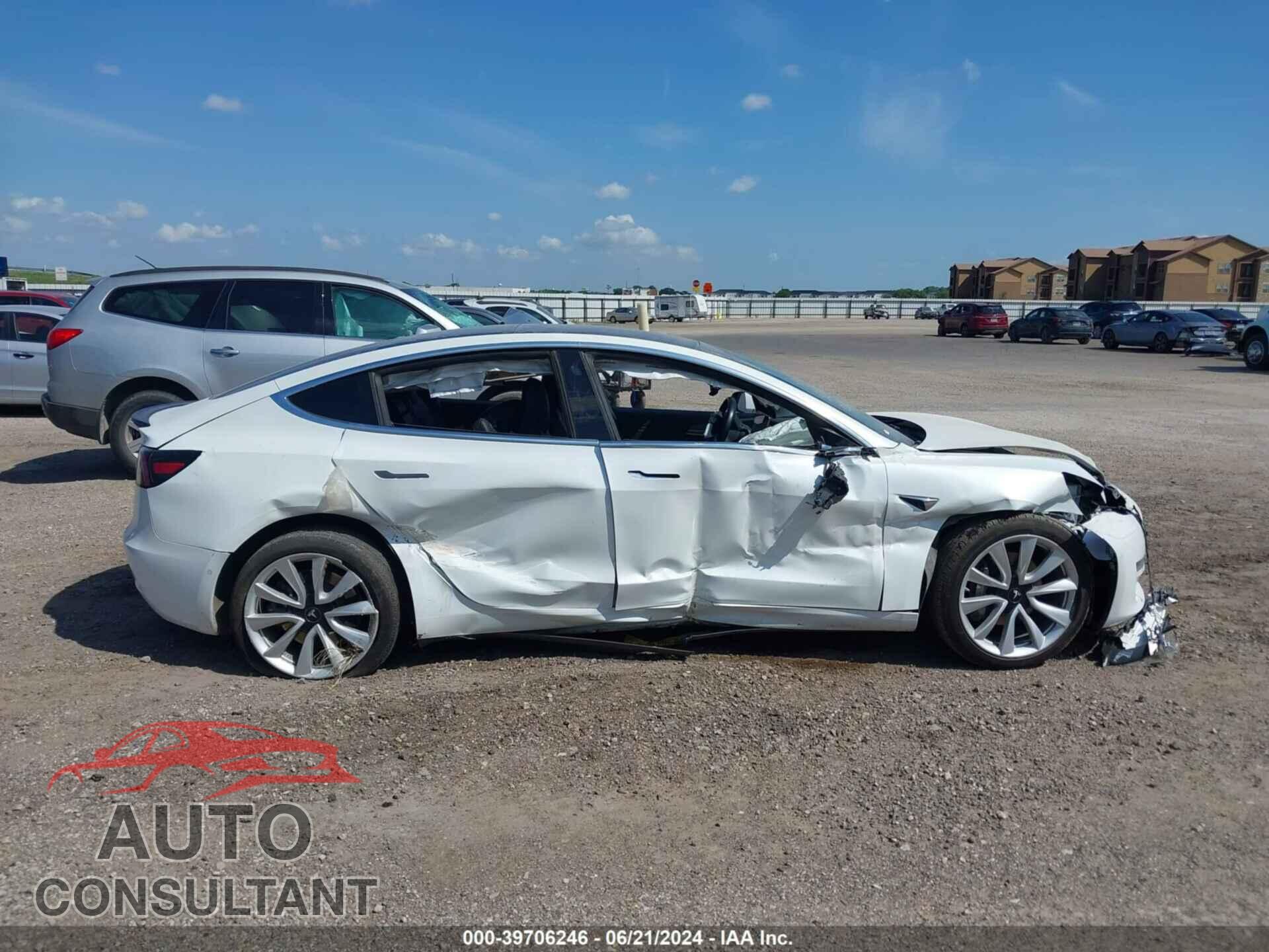 TESLA MODEL 3 2019 - 5YJ3E1EA8KF323609