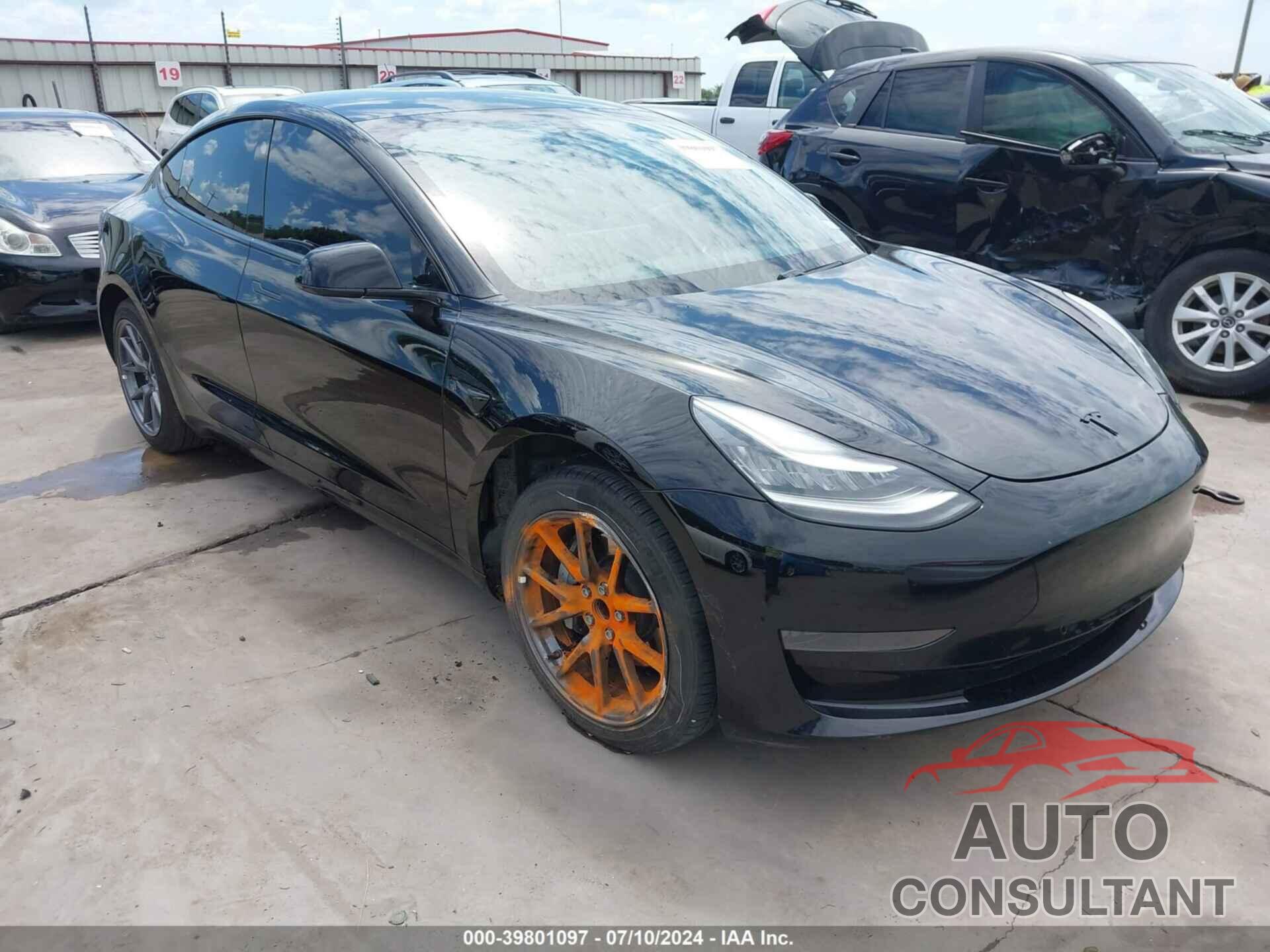 TESLA MODEL 3 2020 - 5YJ3E1EAXLF643855