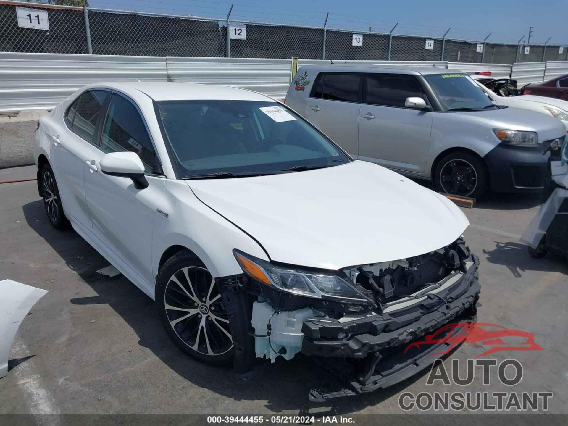TOYOTA CAMRY 2020 - 4T1G31AK2LU012557