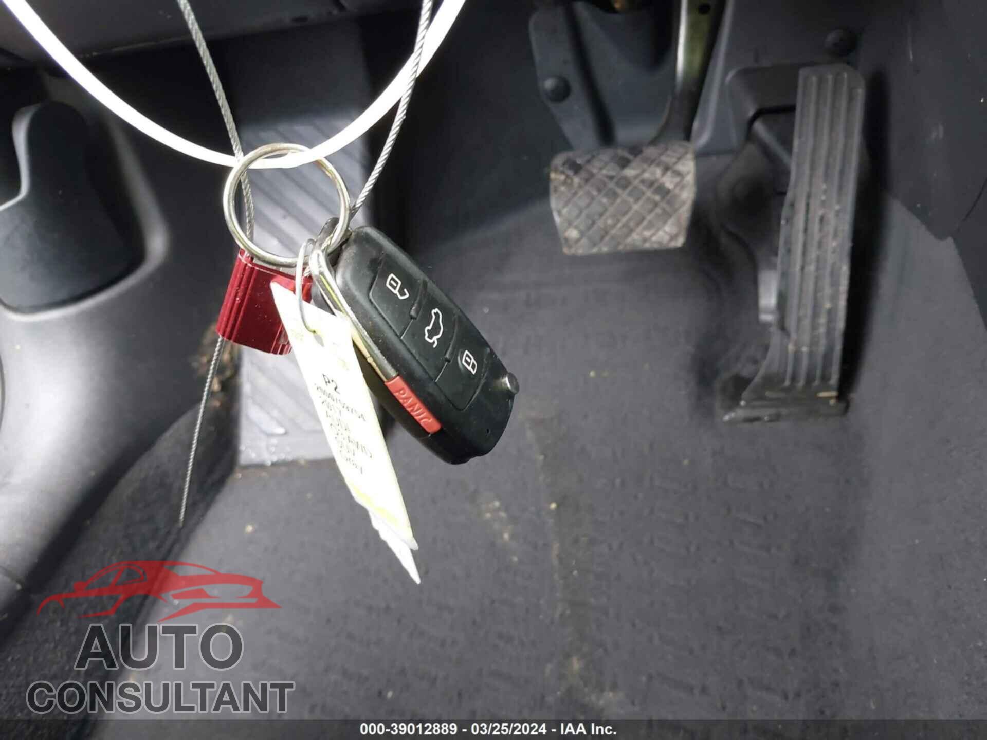 AUDI Q3 2017 - WA1GCCFS2HR013169