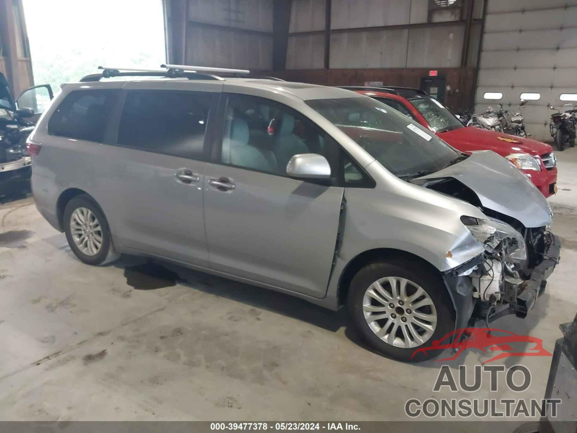 TOYOTA SIENNA 2017 - 5TDYZ3DC1HS878818