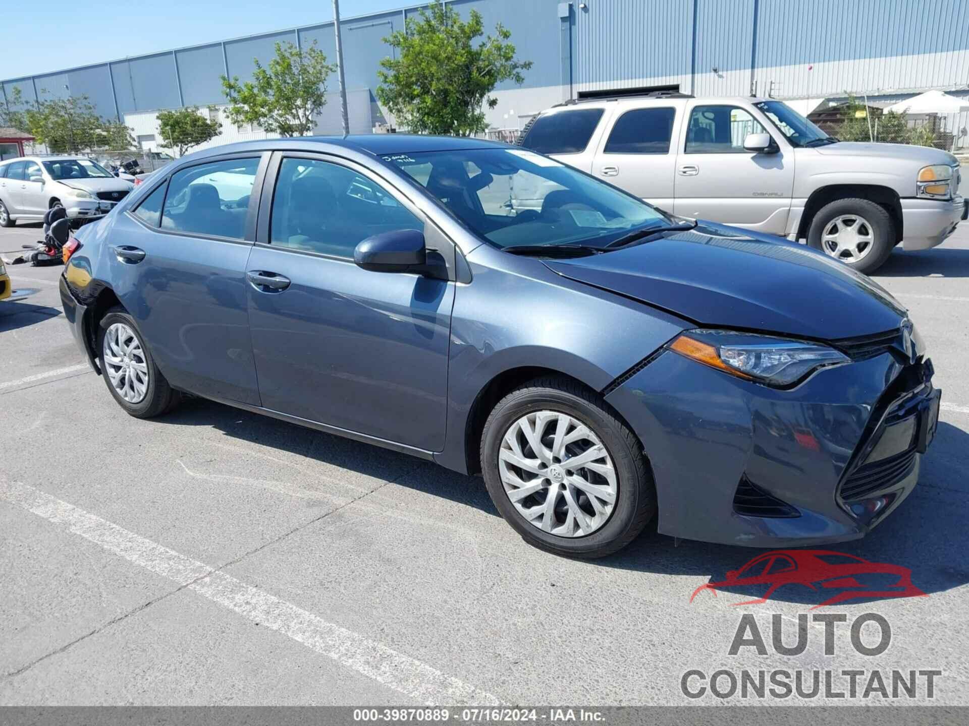 TOYOTA COROLLA 2018 - 5YFBURHE1JP800850