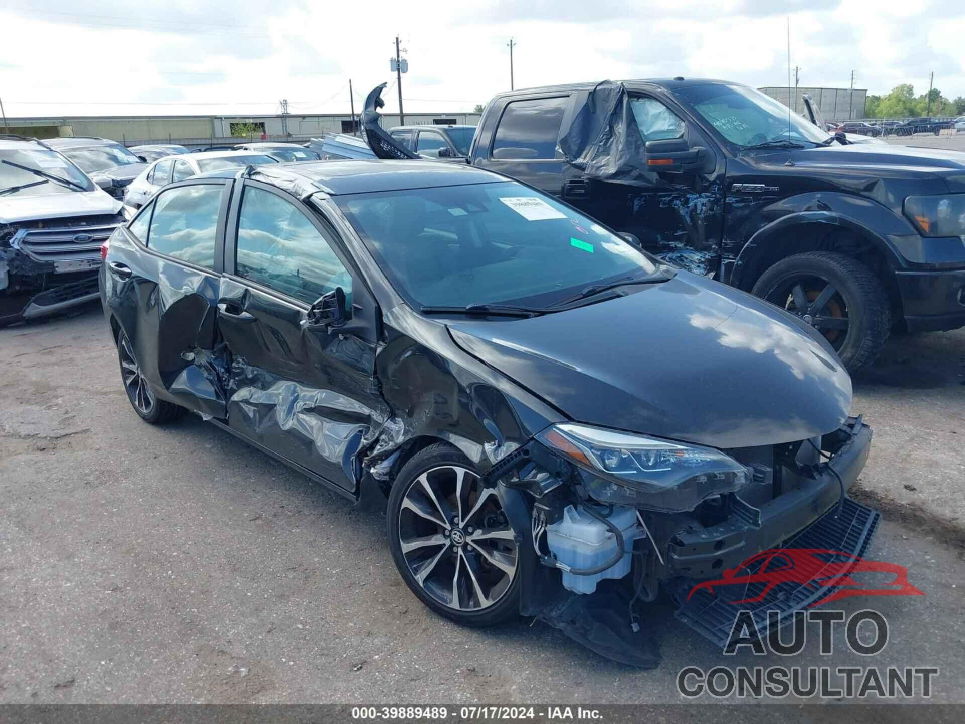 TOYOTA COROLLA 2018 - 5YFBURHE3JP752722