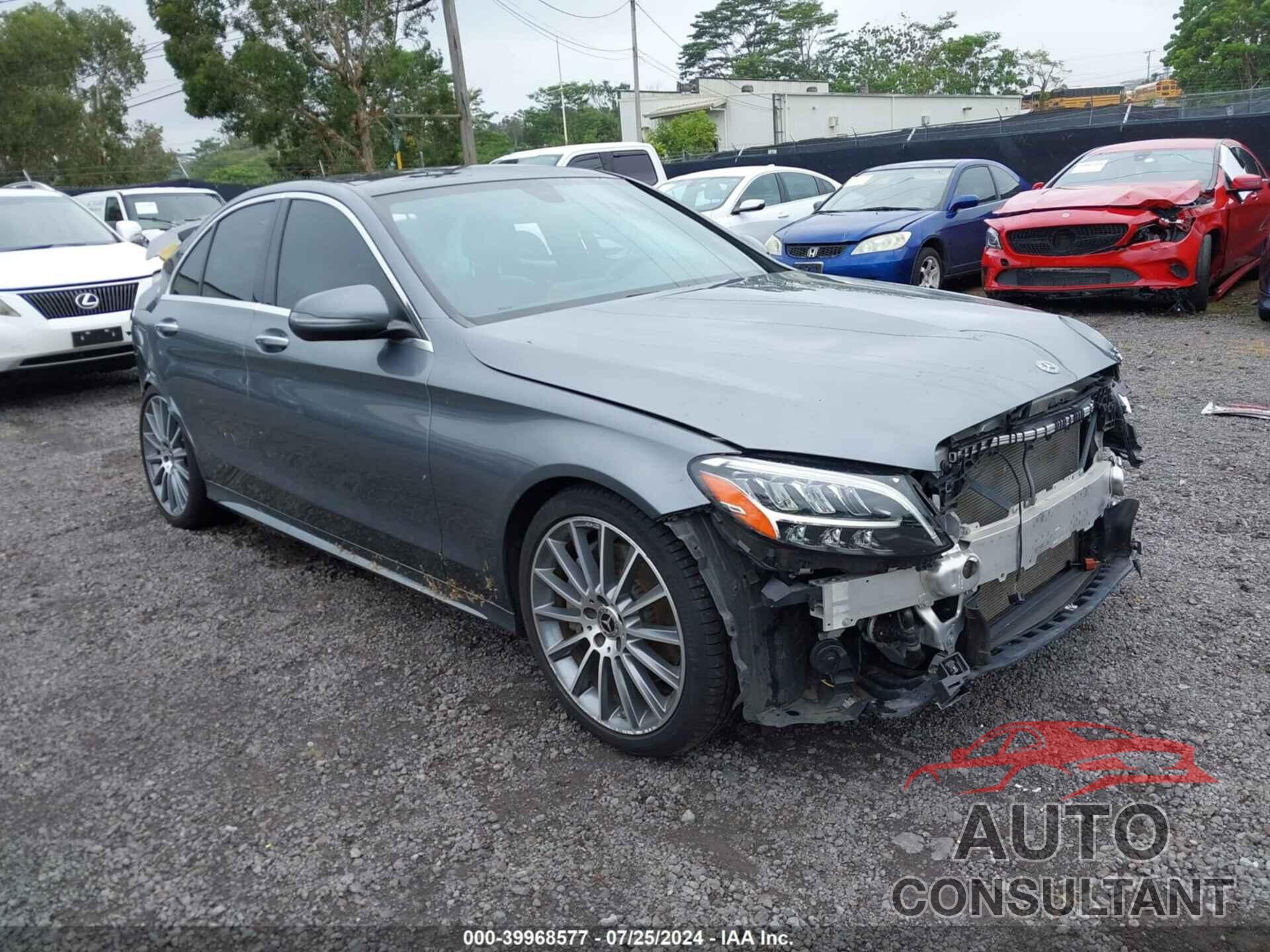 MERCEDES-BENZ C 300 2019 - 55SWF8DBXKU314583