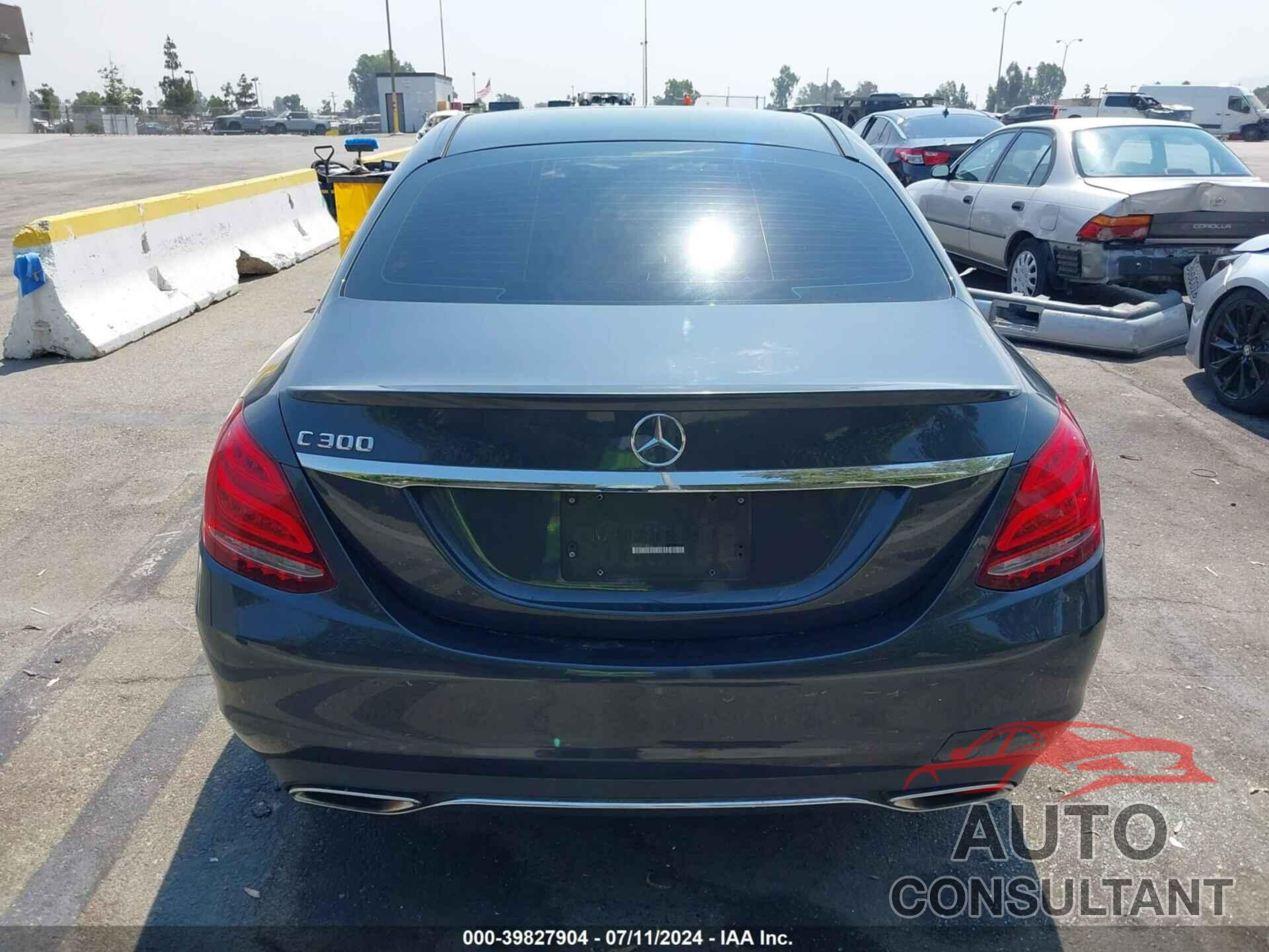 MERCEDES-BENZ C 300 2016 - 55SWF4JB8GU130537