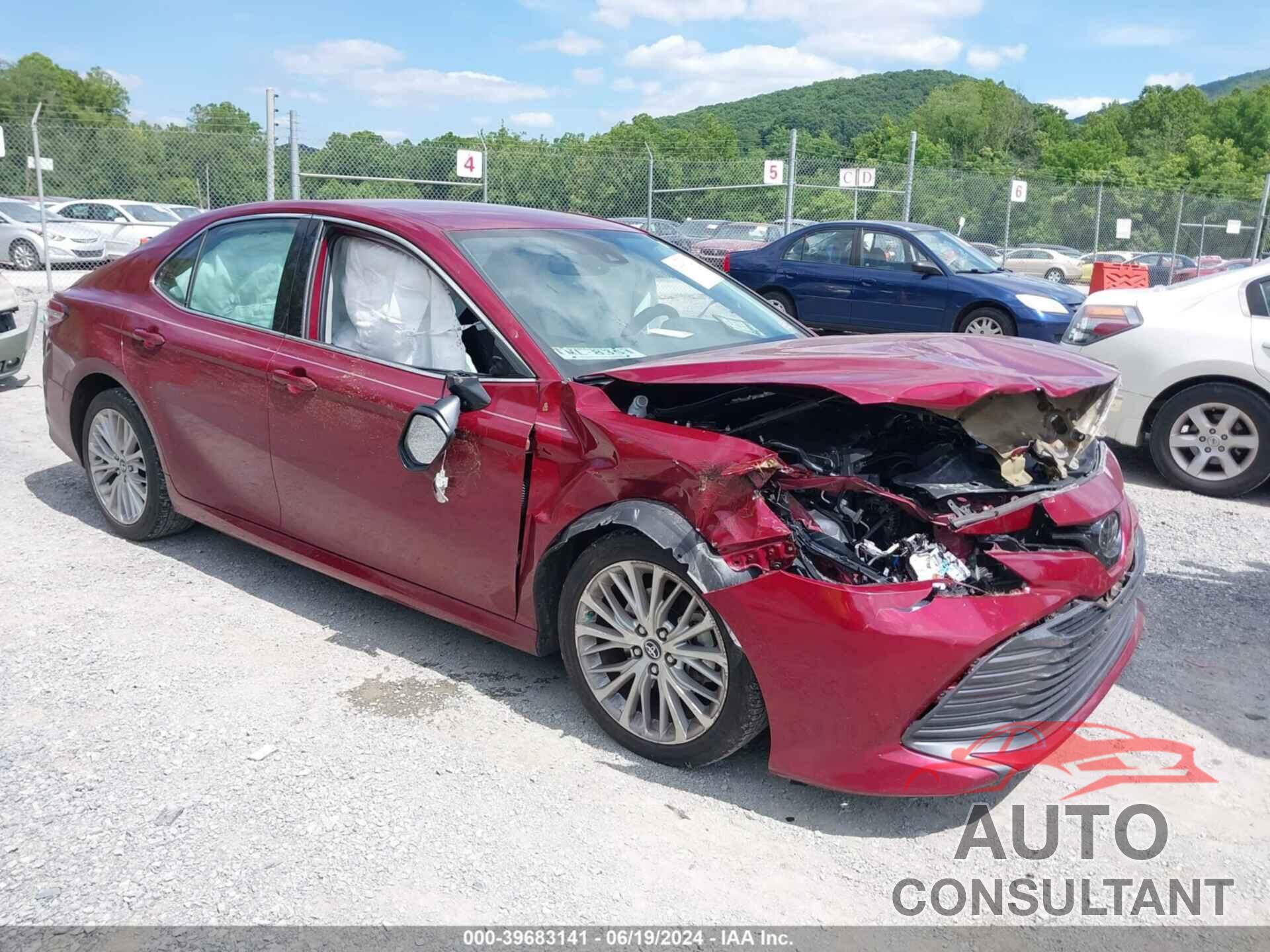 TOYOTA CAMRY 2019 - 4T1B11HK7KU815966