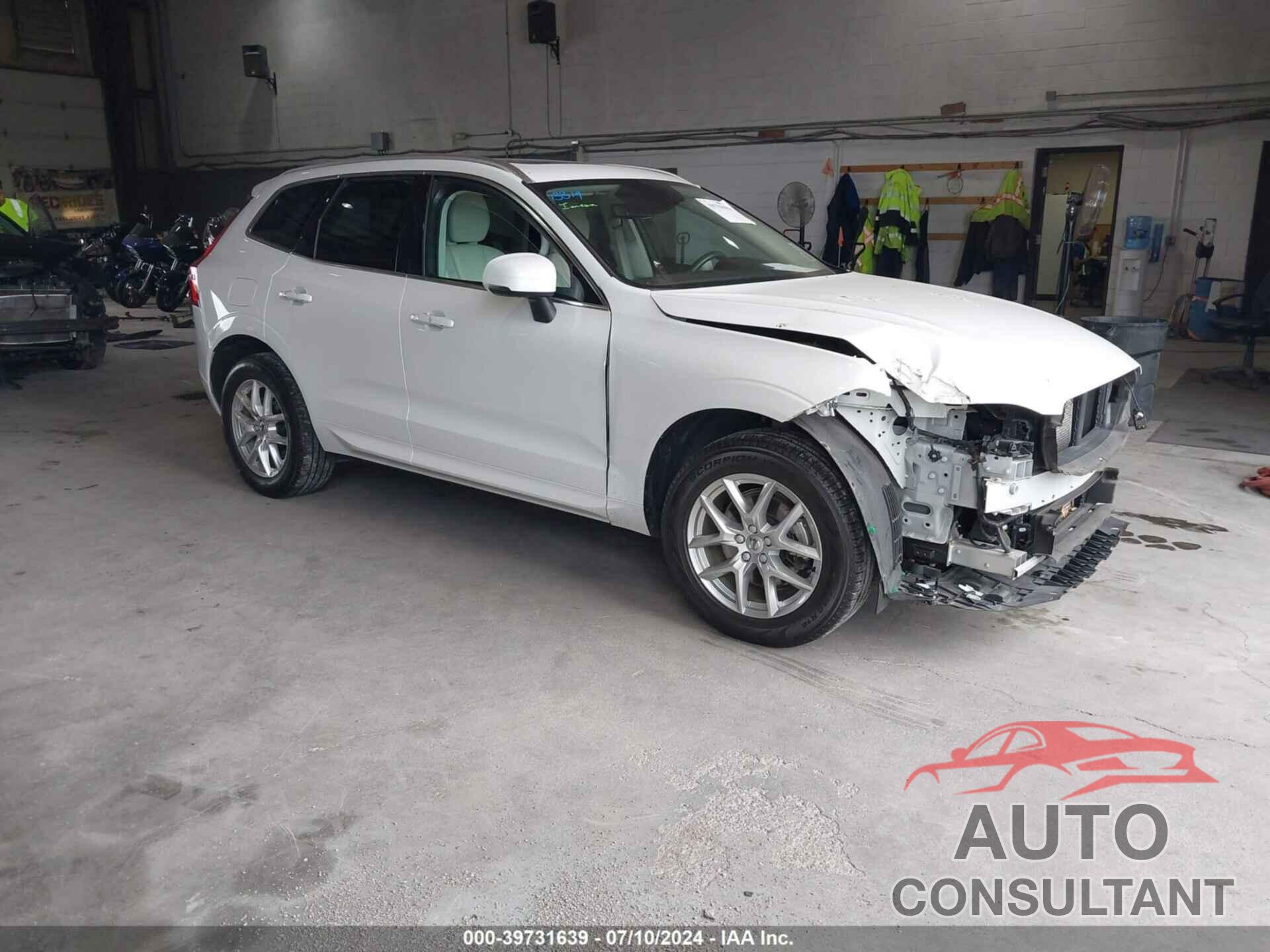 VOLVO XC60 2021 - YV4102RKXM1738132