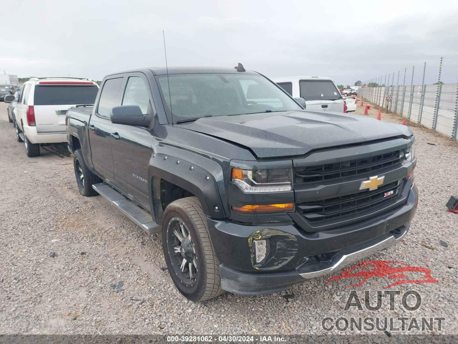 CHEVROLET SILVERADO 1500 2018 - 3GCUKREC2JG419211