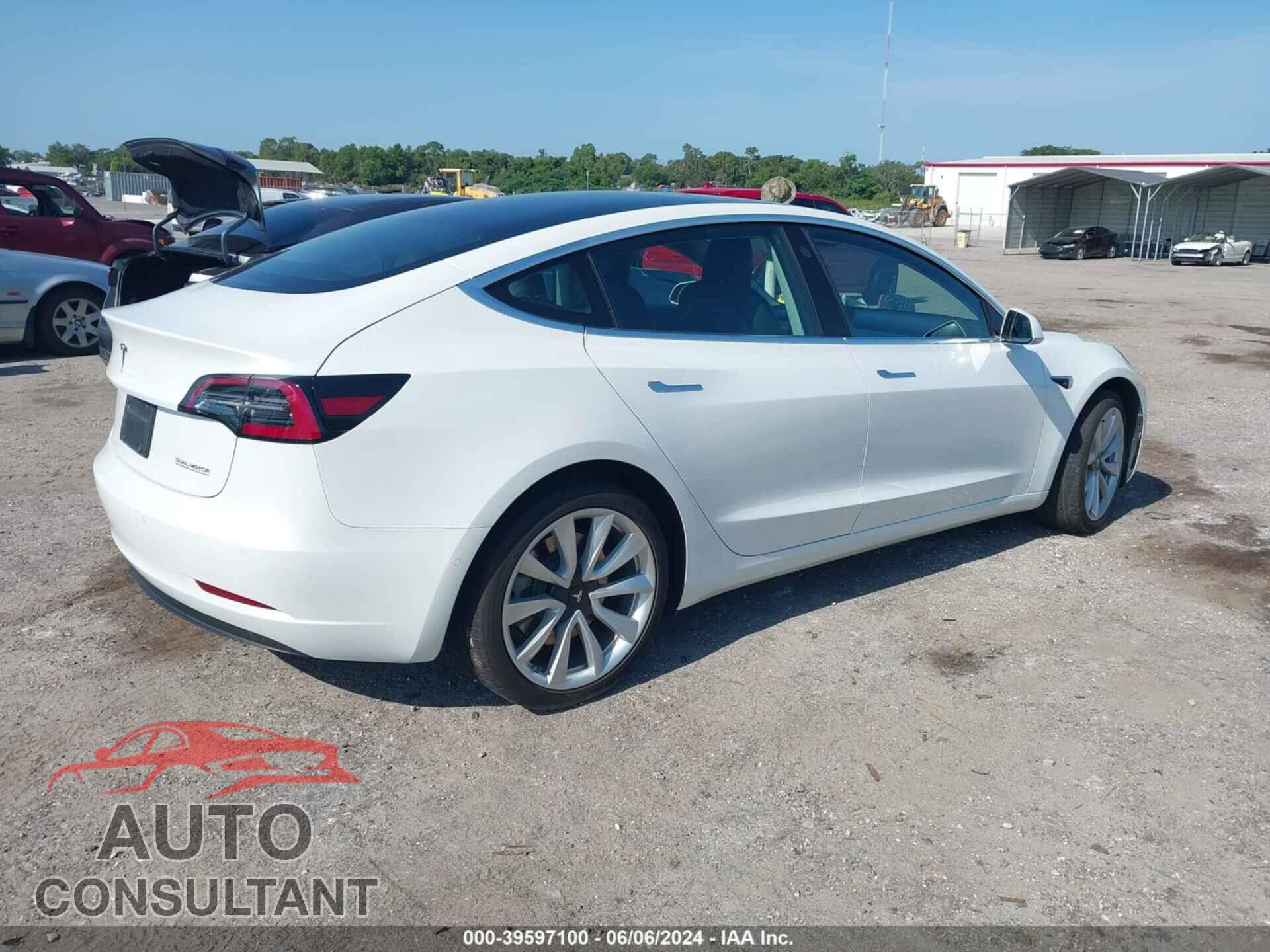 TESLA MODEL 3 2020 - 5YJ3E1EC5LF586935