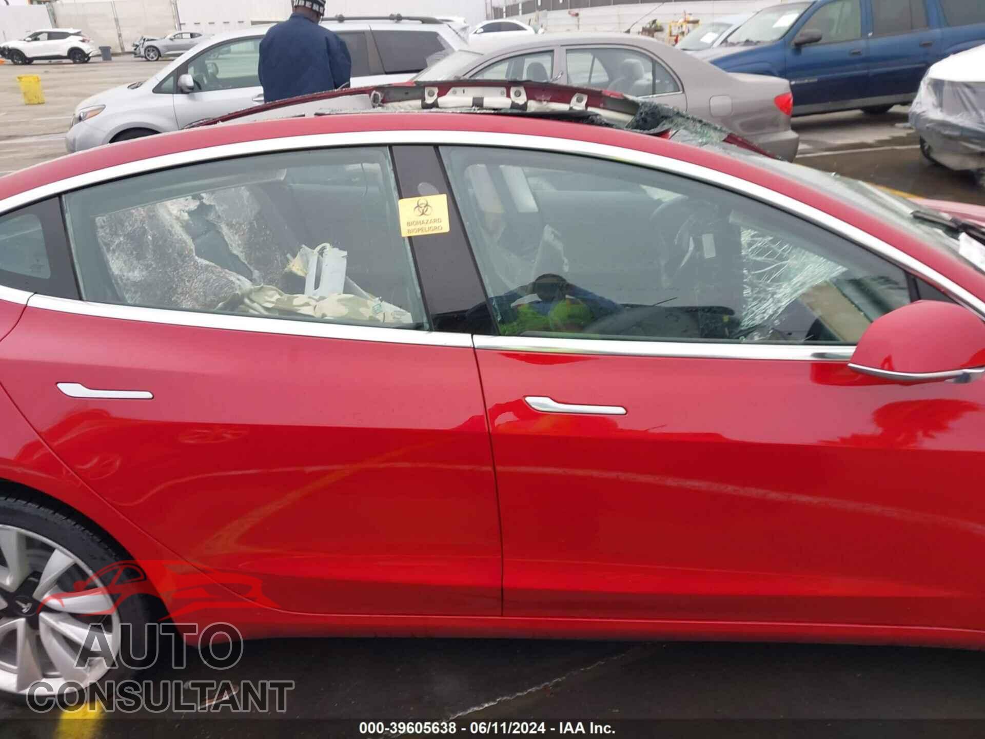 TESLA MODEL 3 2018 - 5YJ3E1EA5JF047307