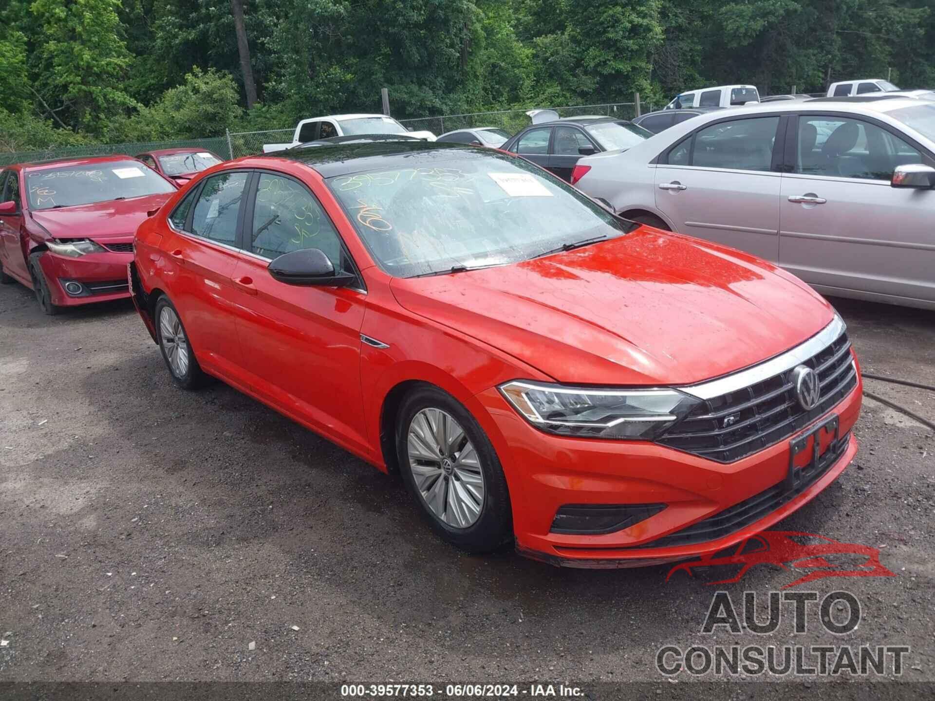 VOLKSWAGEN JETTA 2019 - 3VWC57BU1KM169433