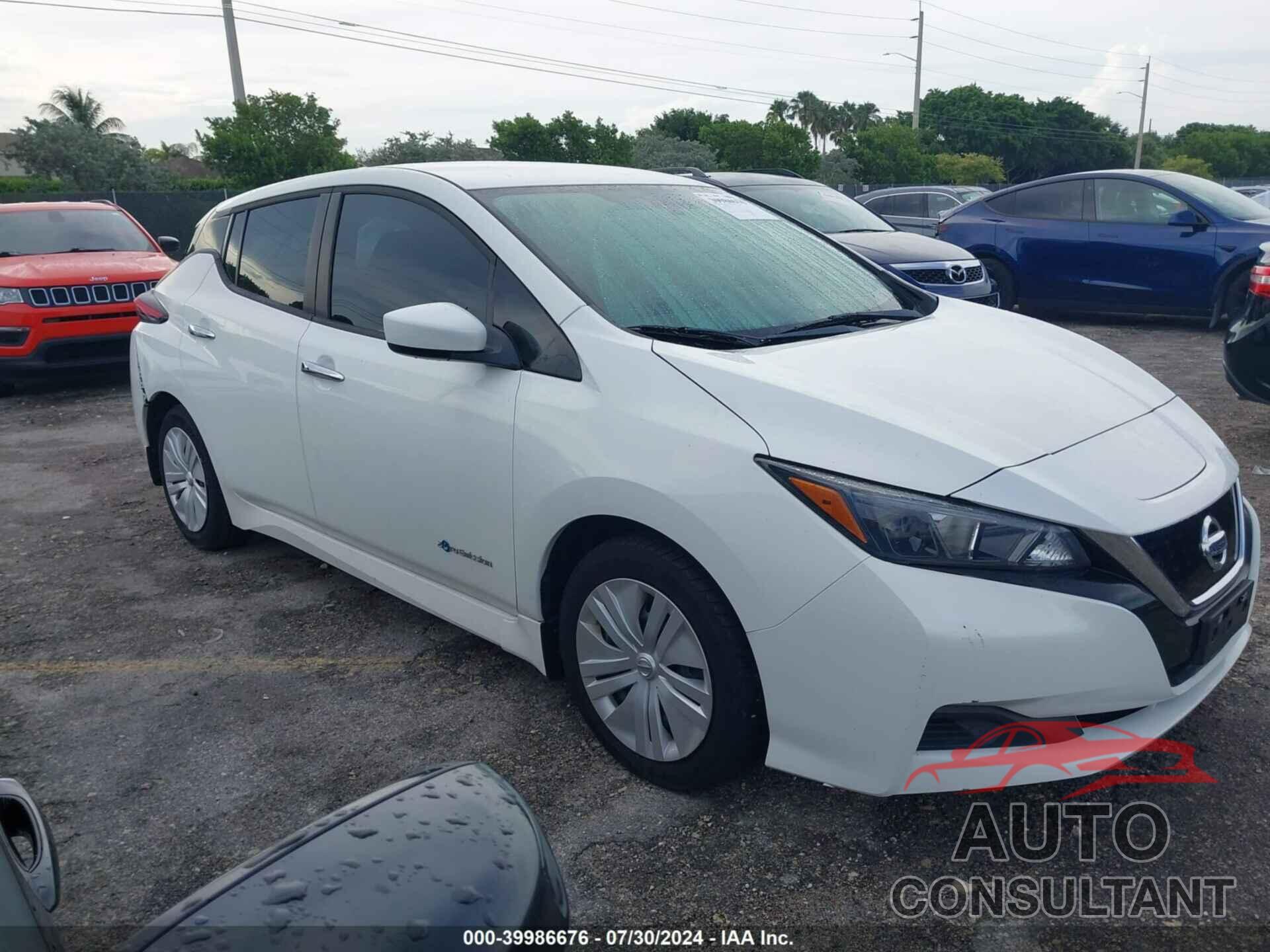 NISSAN LEAF 2018 - 1N4AZ1CP5JC303421