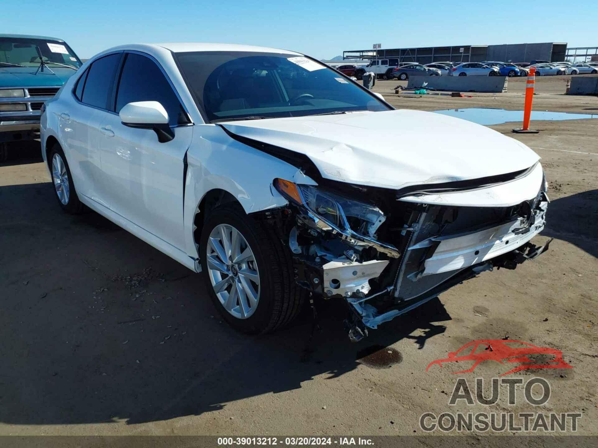 TOYOTA CAMRY 2023 - 4T1C11AKXPU182482
