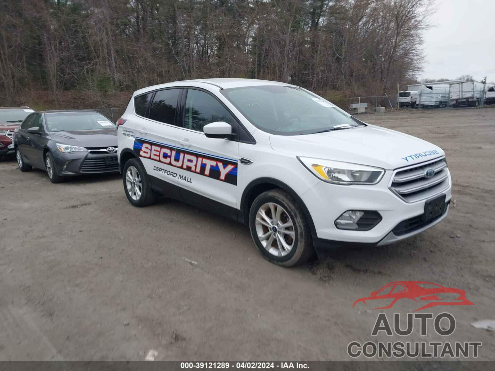 FORD ESCAPE 2017 - 1FMCU9GD7HUA08160